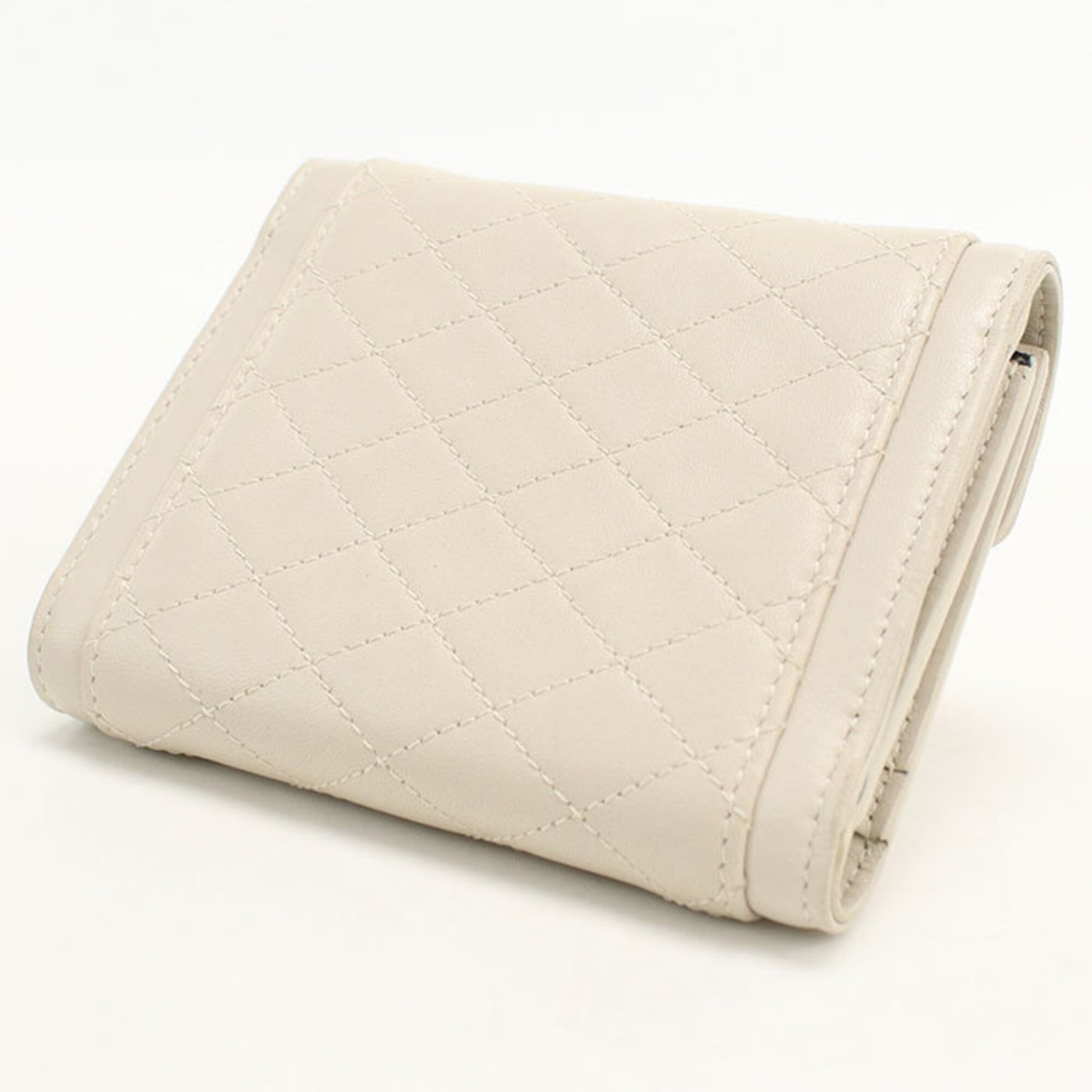 Saint Laurent Ivory Leather Wallet (Tri-Fold) (Pre-Owned)