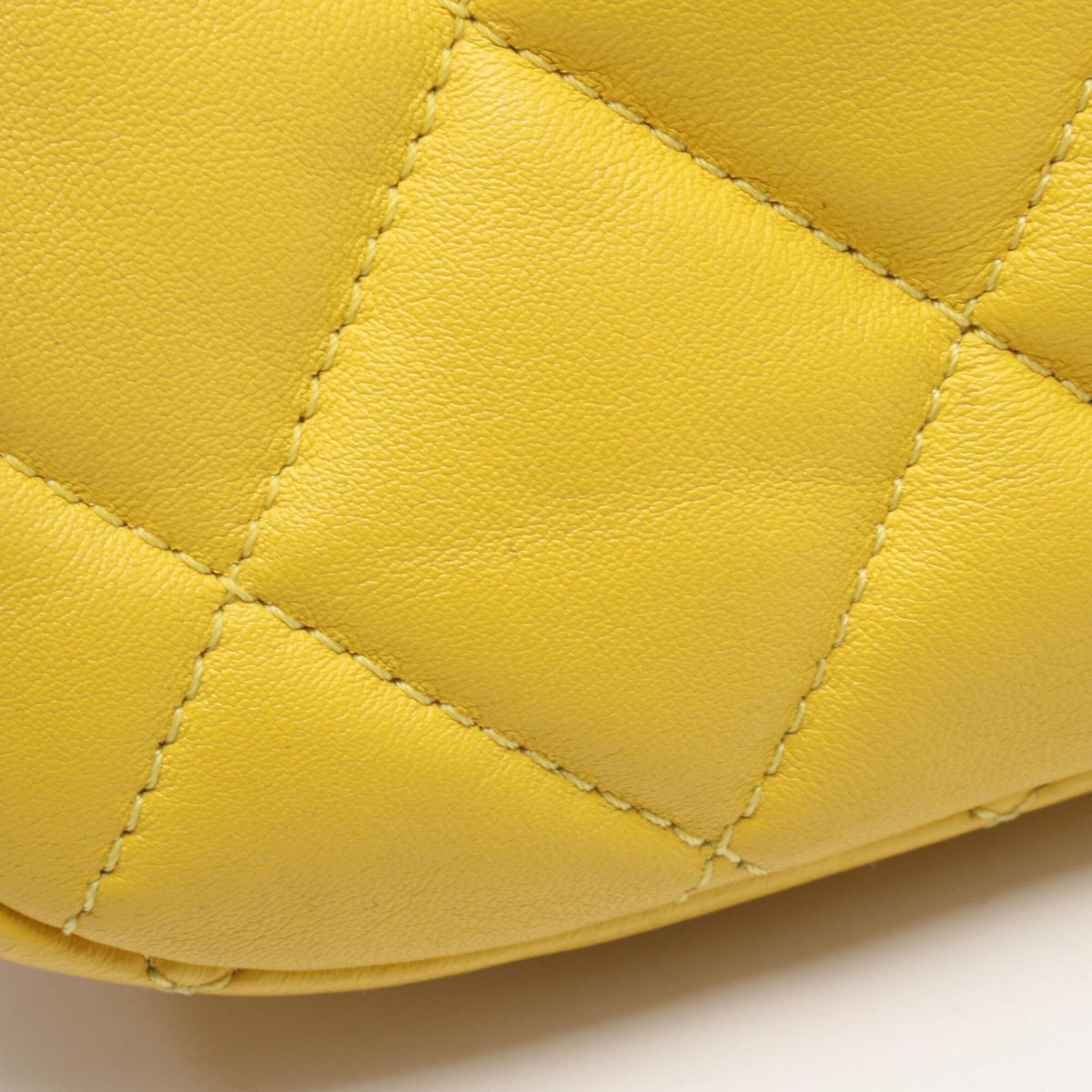 Chanel Yellow Leather Handbag Shoulder Bag (Pre-Owned)