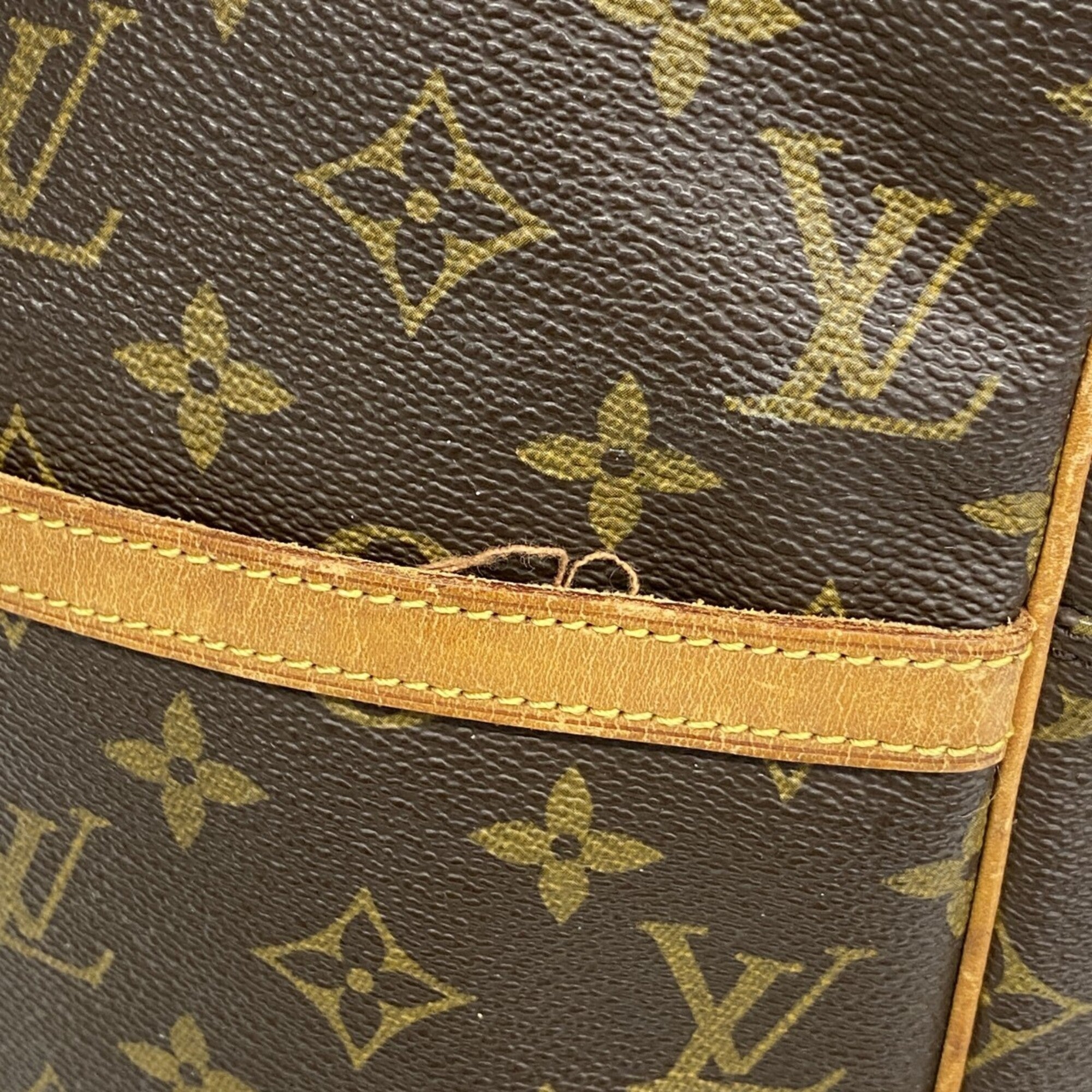 Louis Vuitton Brown Shoulder Bag (Pre-Owned)