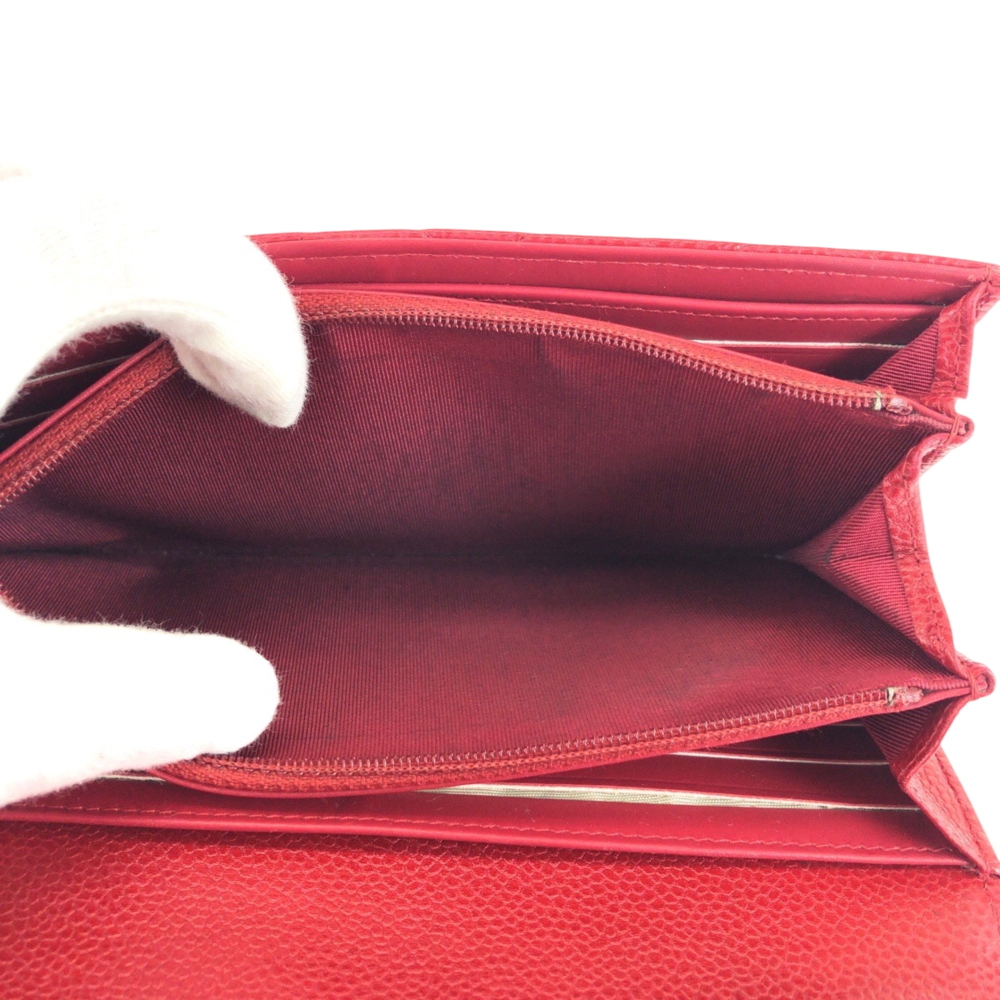 Chanel Red Color Grained Calfskin Long Wallet (Bi-Fold) (Pre-Owned)