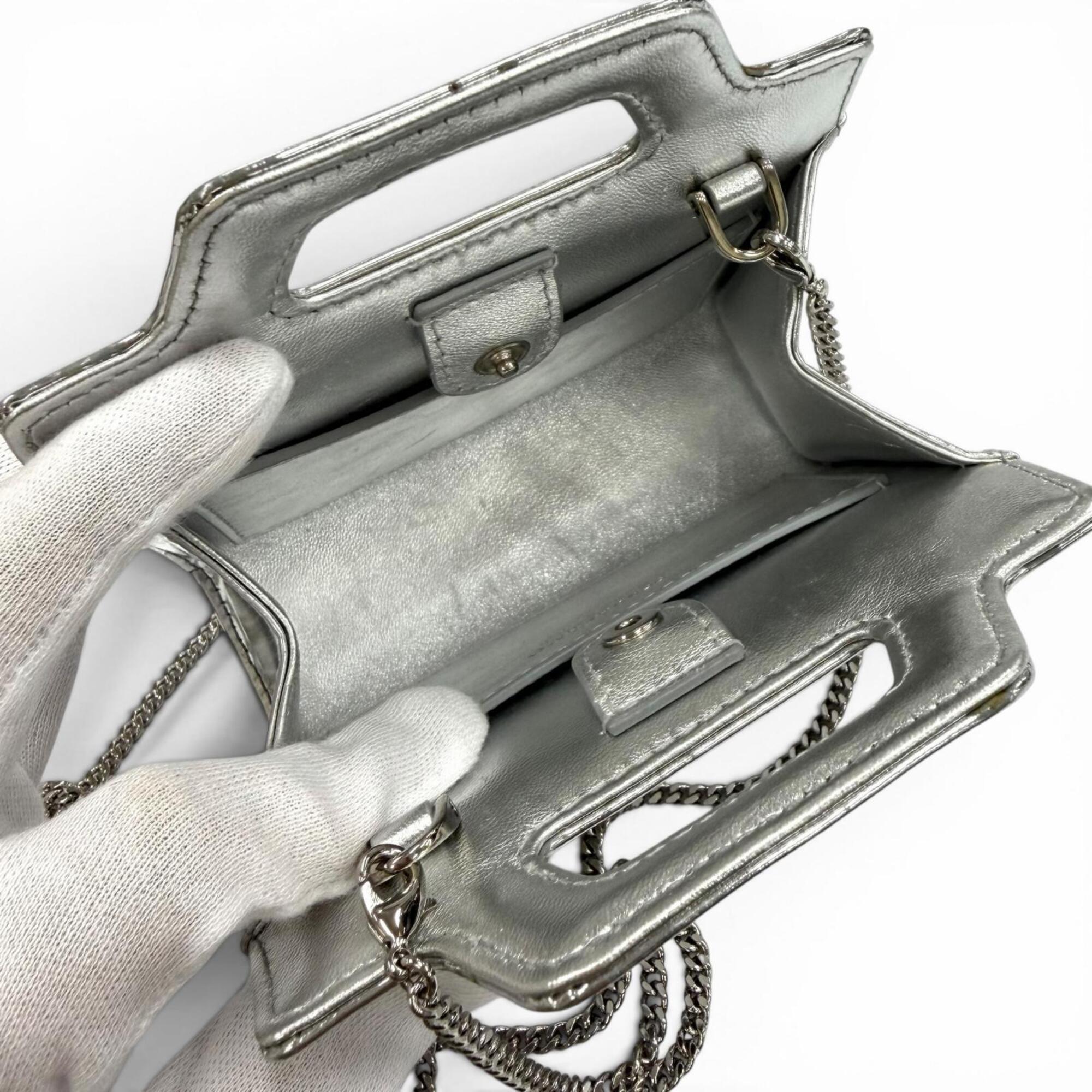 Salvatore Ferragamo Silver Leather Pouch Shoulder Bag (Pre-Owned)
