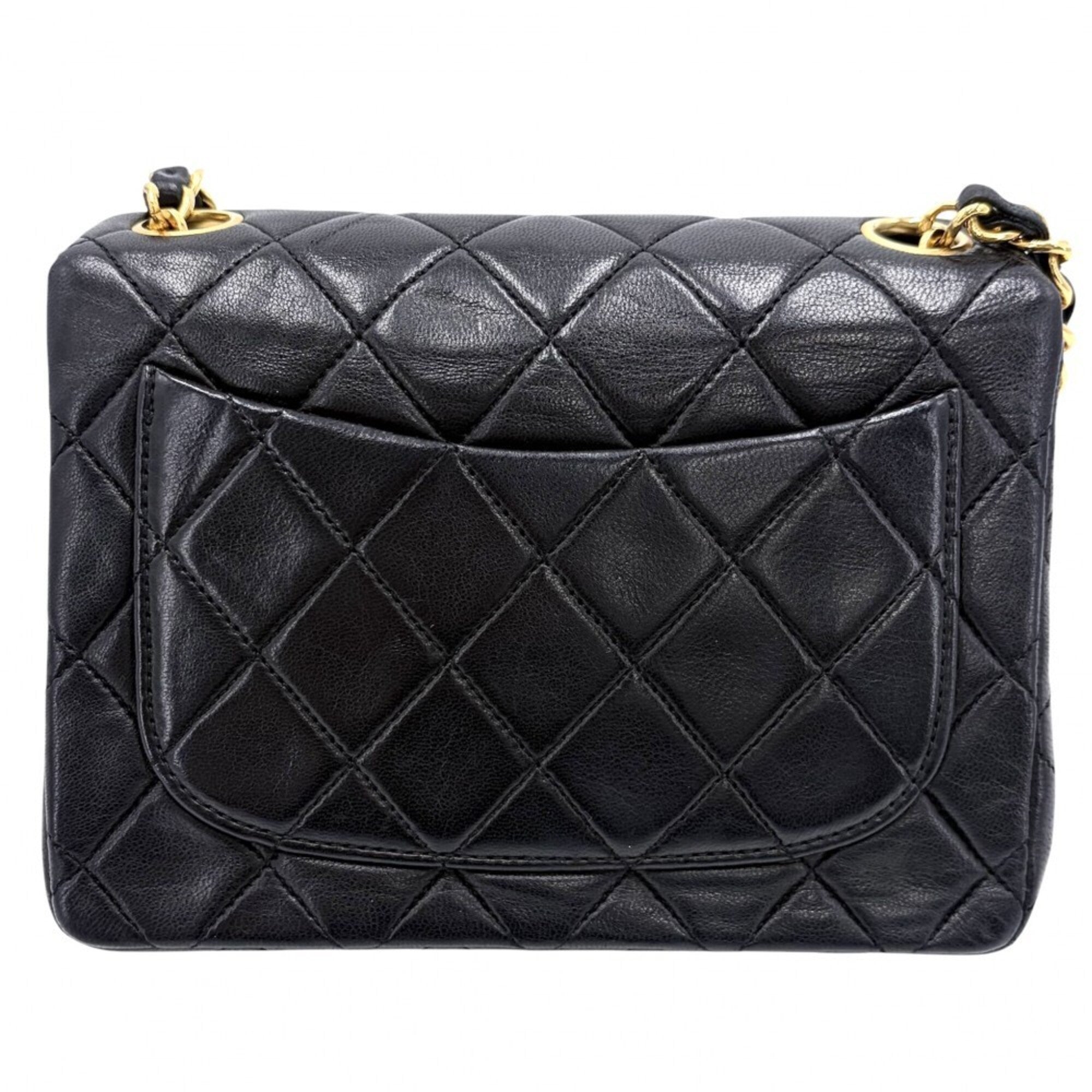 Chanel Black Leather Shoulder Bag (Pre-Owned)
