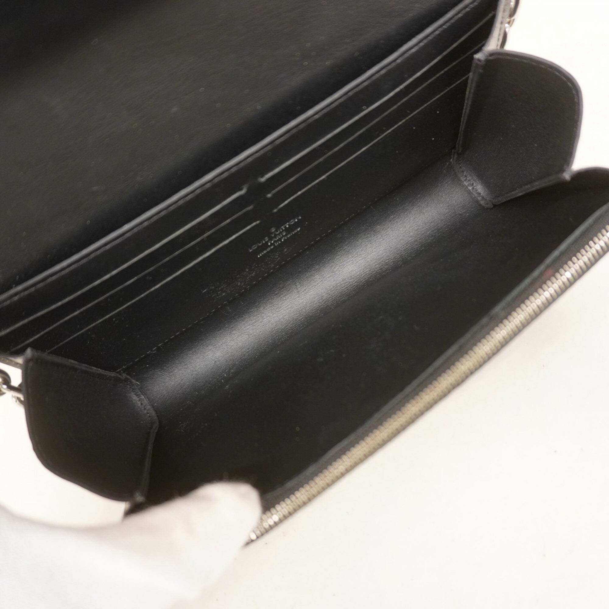 Louis Vuitton Noir Chain/Shoulder Wallet (Pre-Owned)