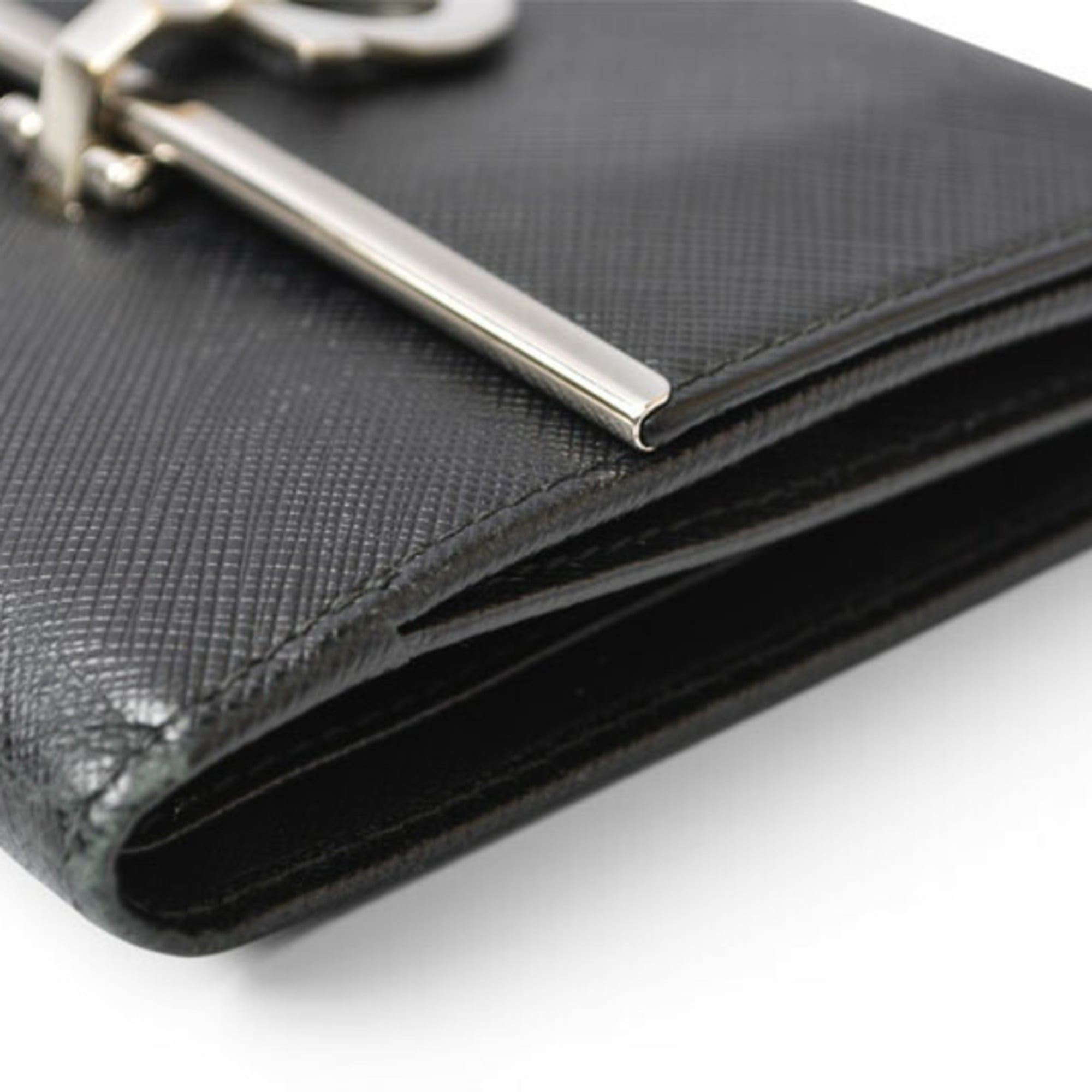 Salvatore Ferragamo Gancini Black Leather Wallet (Bi-Fold) (Pre-Owned)