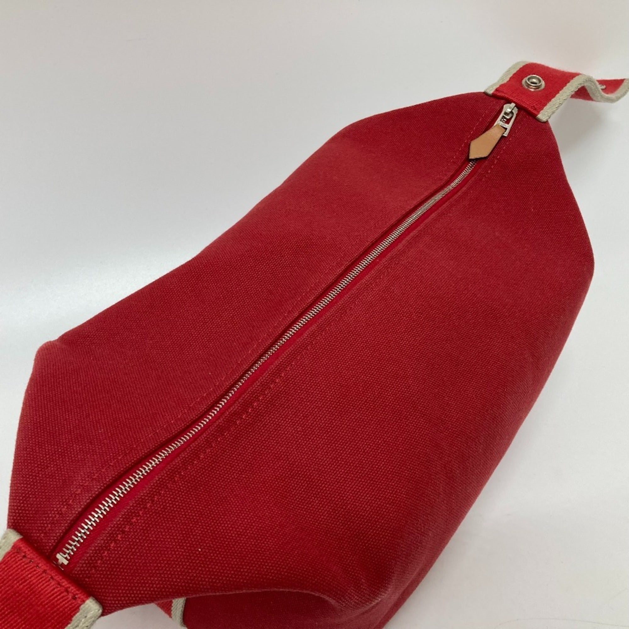 Hermes Red Color Canvas Handbag Shoulder Bag Vanity Bag (Pre-Owned)