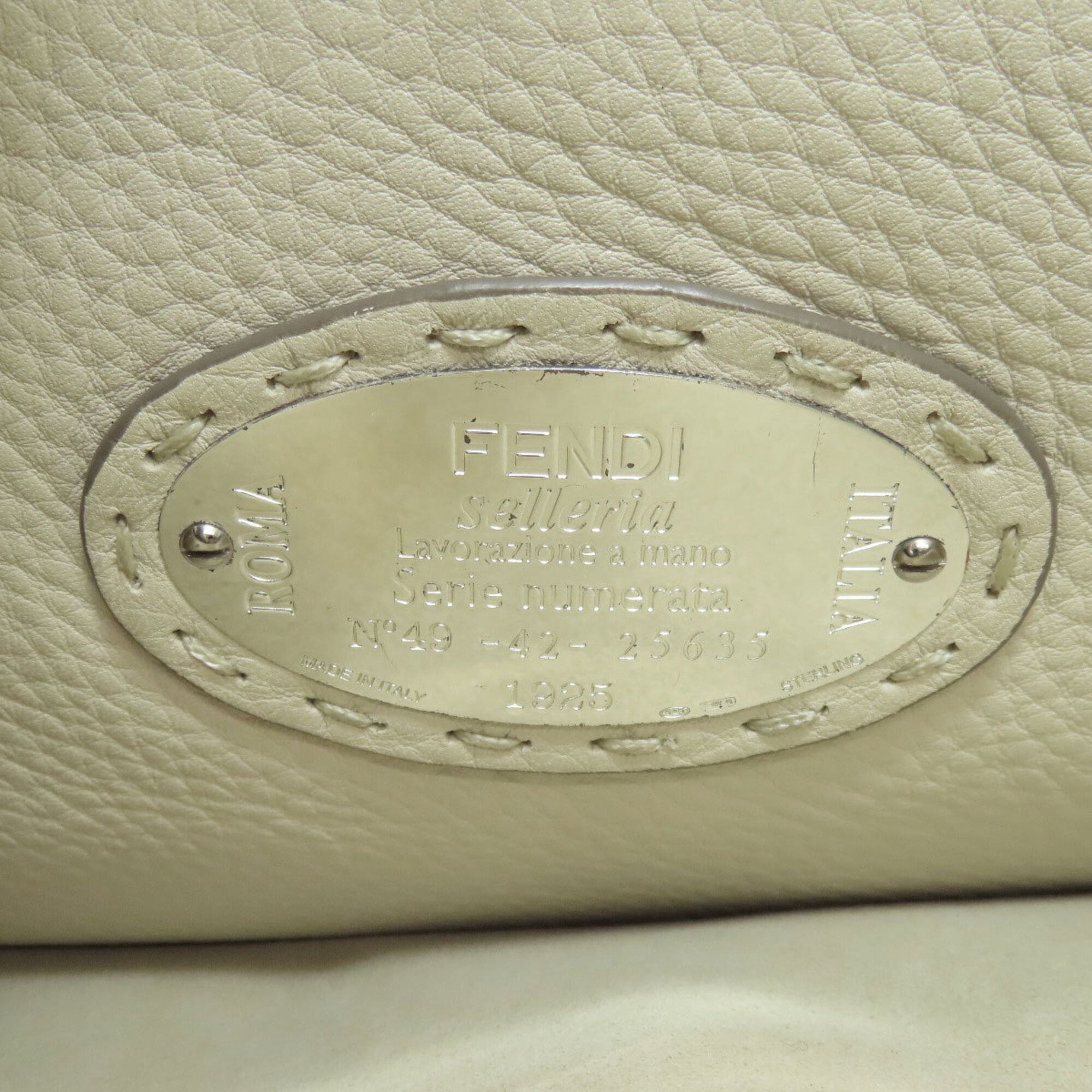 Fendi Peekaboo Gray Leather Handbag (Pre-Owned)
