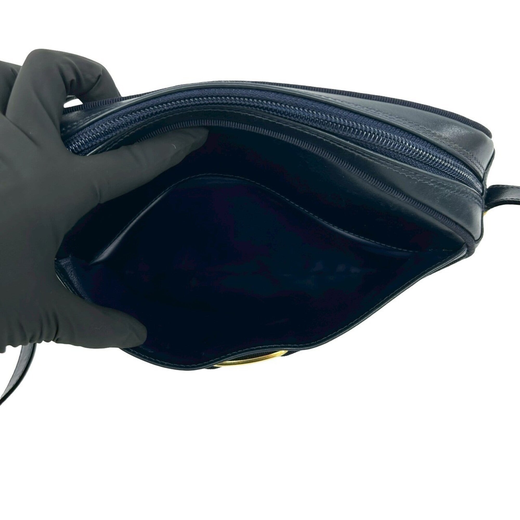 Salvatore Ferragamo Navy Leather Shoulder Bag (Pre-Owned)