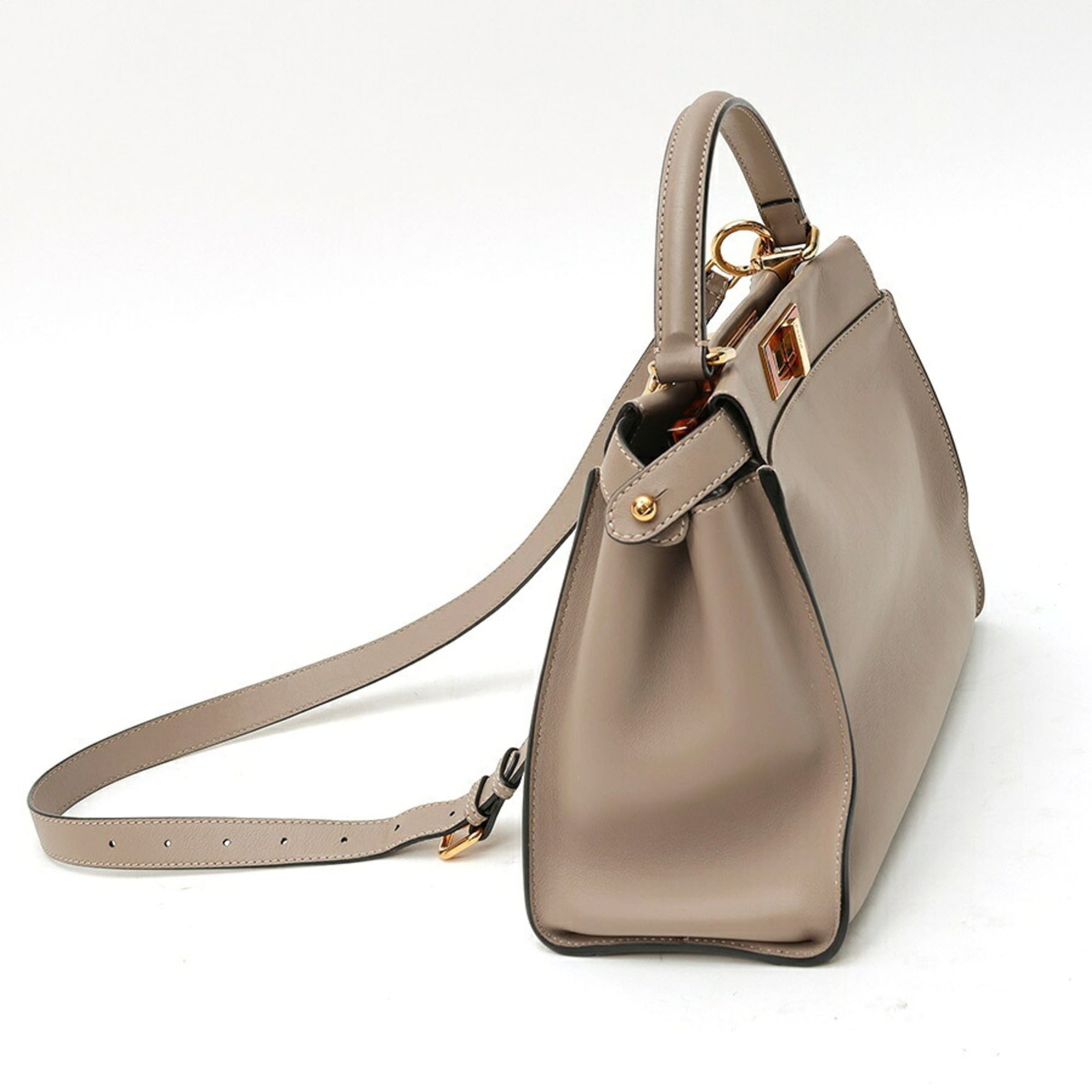 Fendi Grayish Leather Shoulder Bag (Pre-Owned)