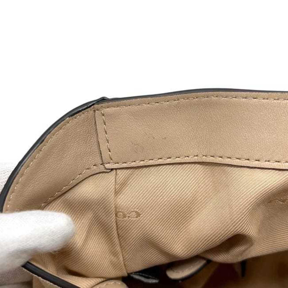 Coach Beige Leather Tote Bag (Pre-Owned)