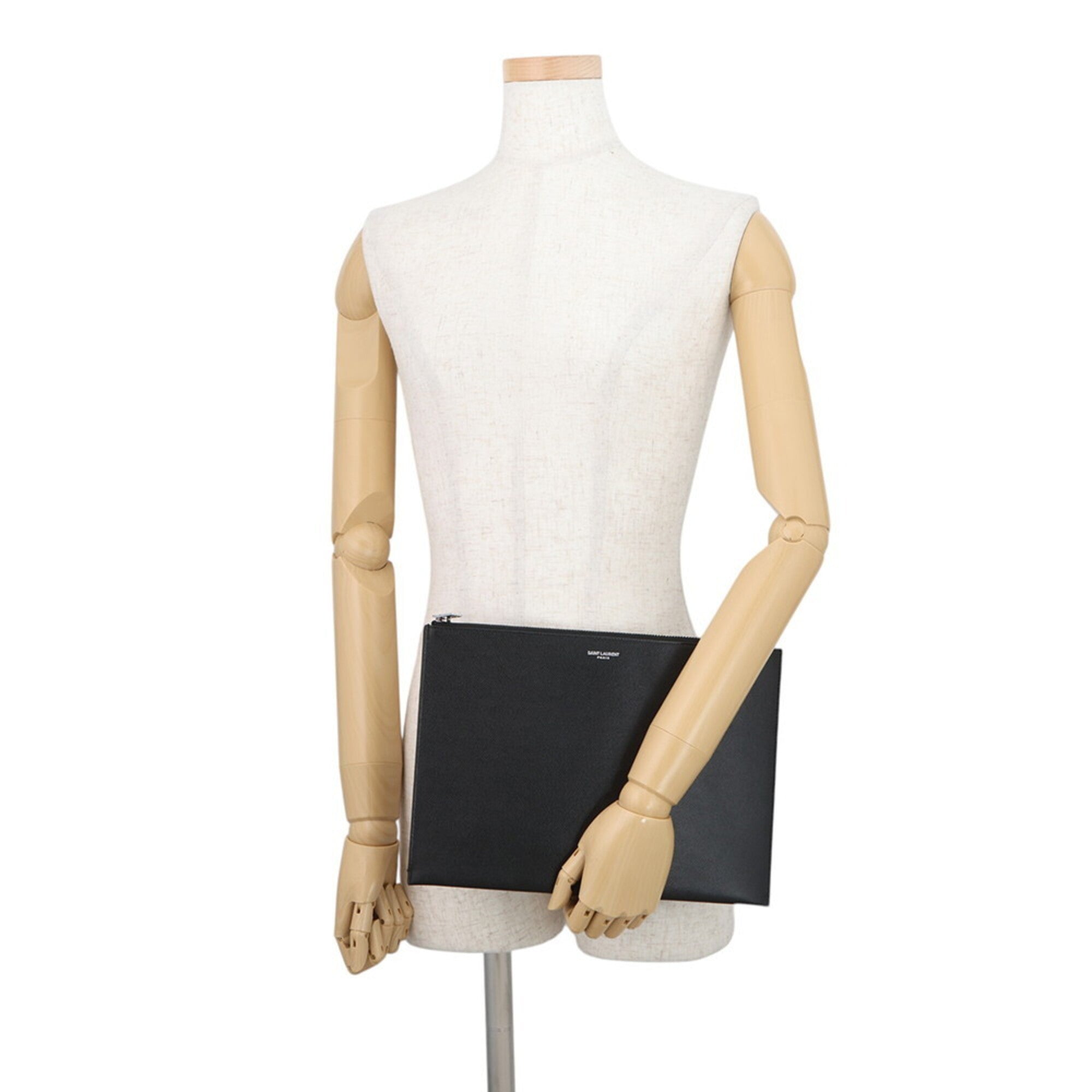 Yves Saint Laurent Black Leather Clutch Bag (Pre-Owned)