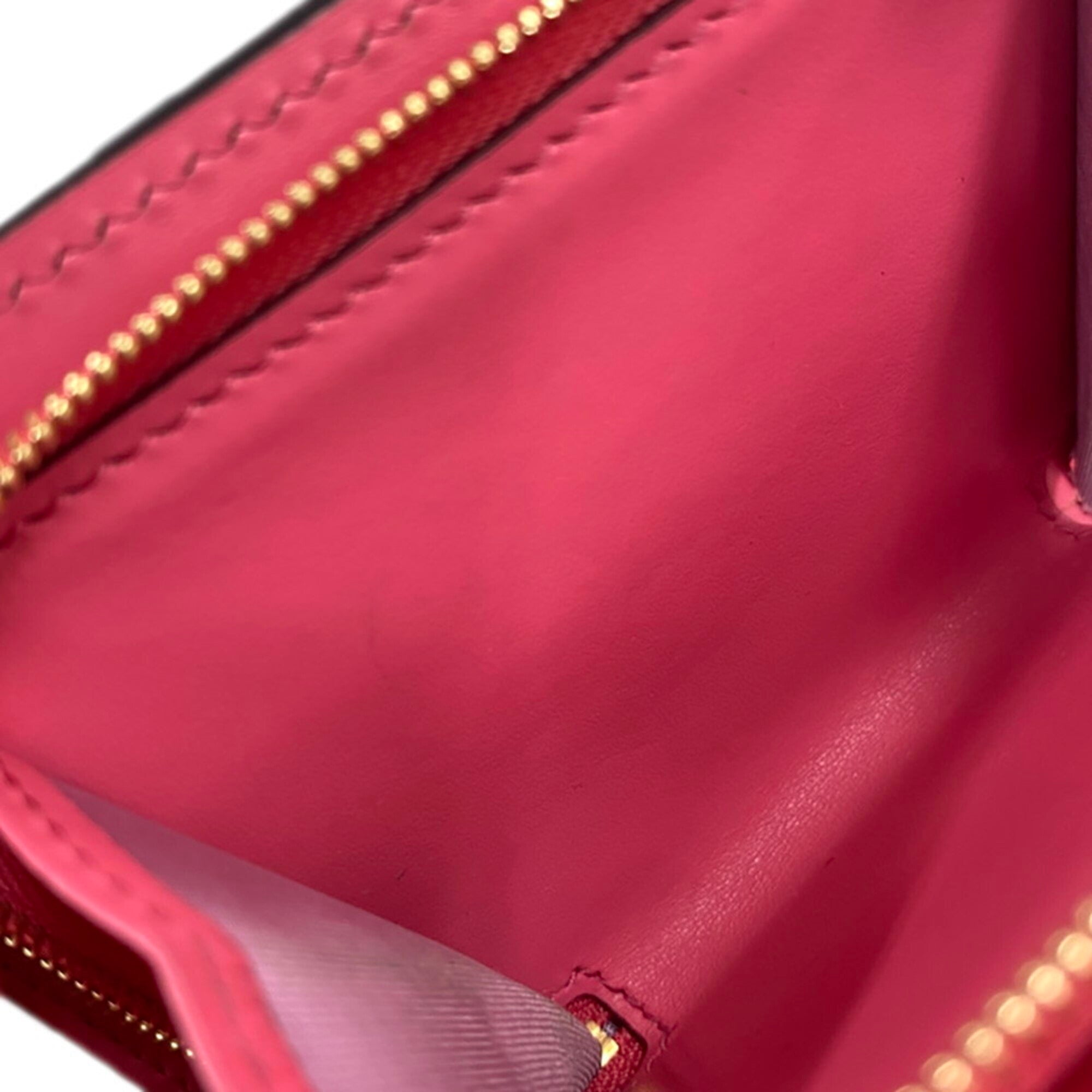 Gucci Pink Leather Wallet (Bi-Fold) (Pre-Owned)