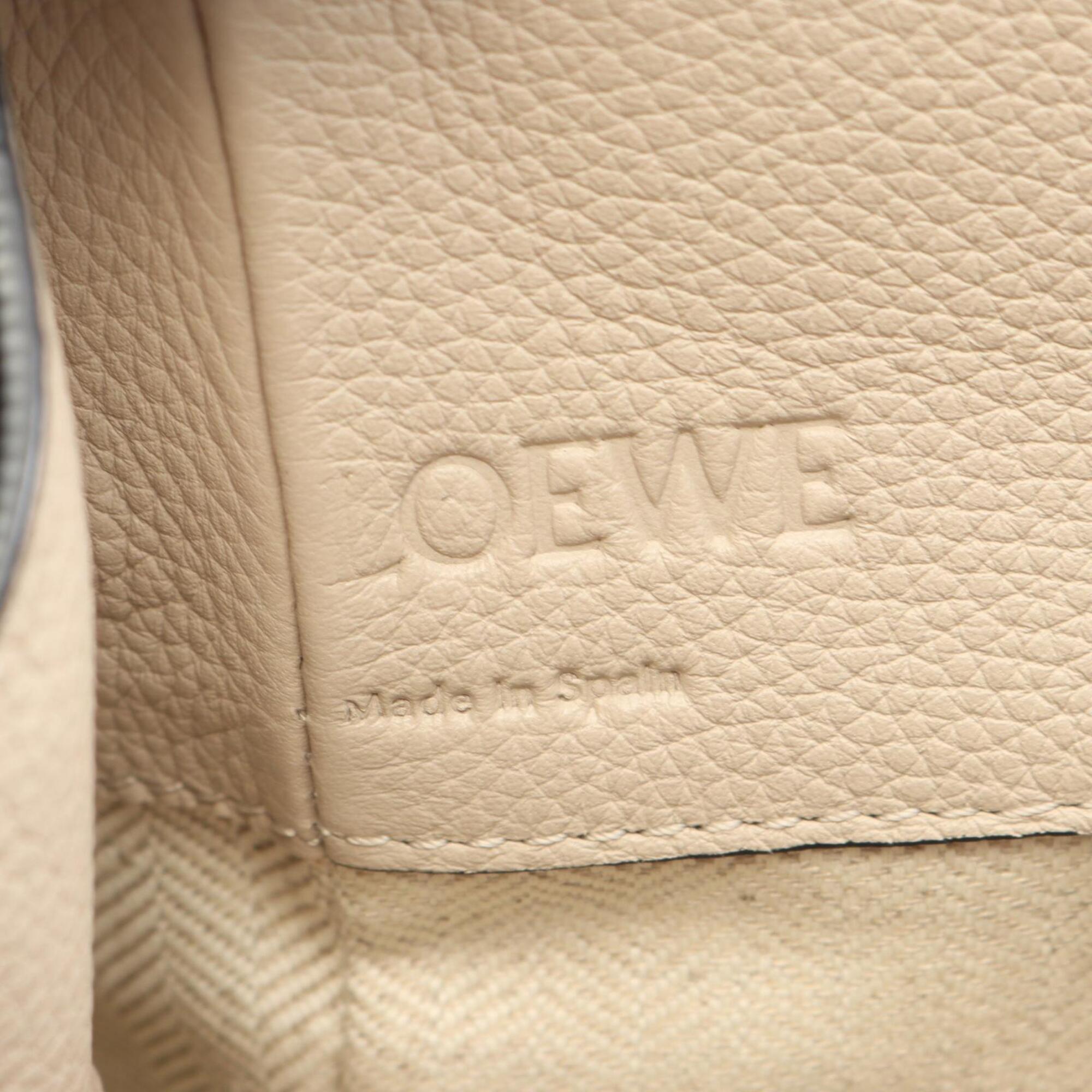 Loewe Beige Leather Handbag Shoulder Bag (Pre-Owned)