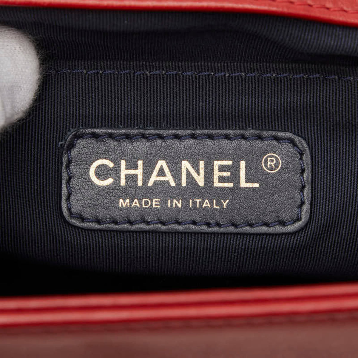 Chanel Red Color Leather Shoulder Bag (Pre-Owned)