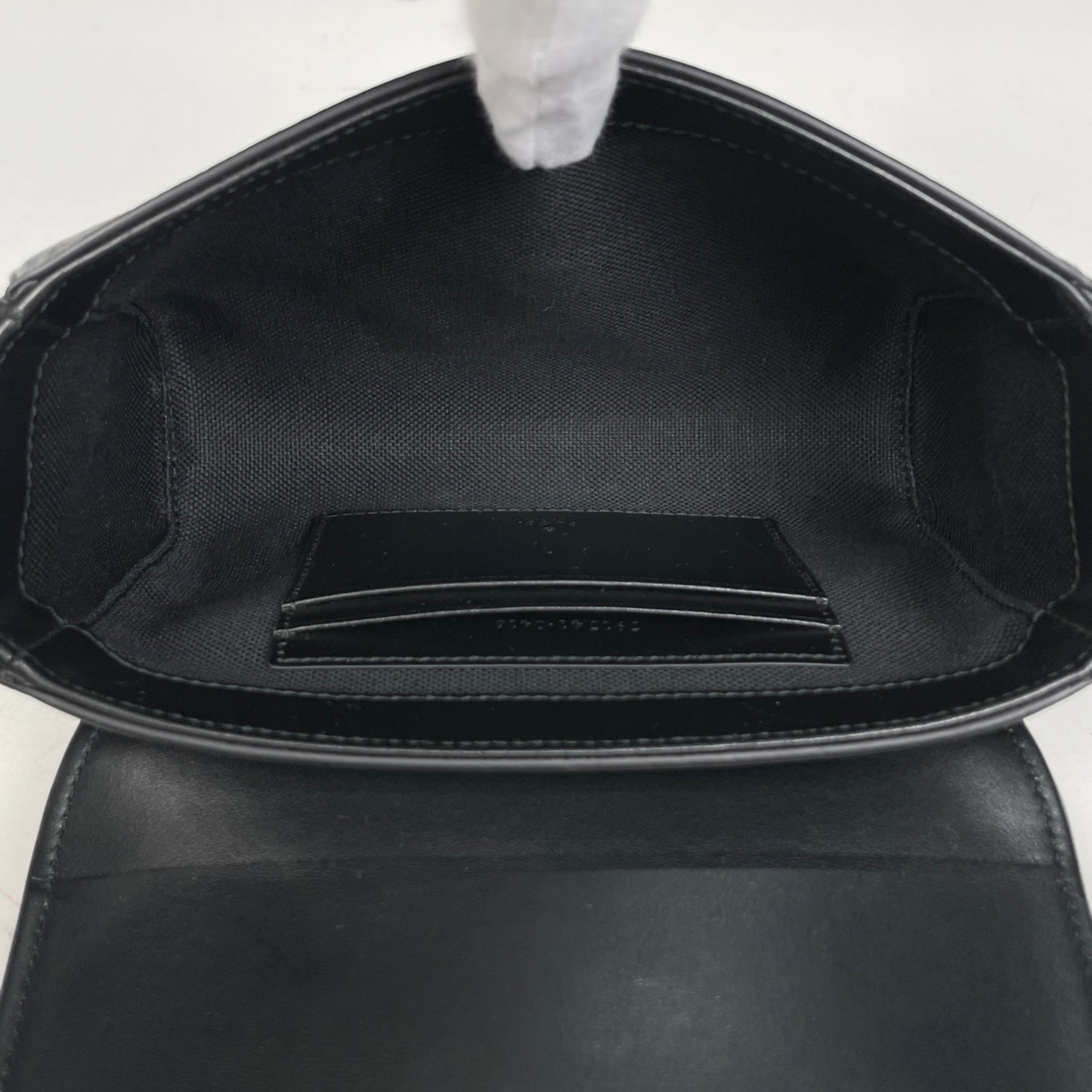 Gucci Black Coated Canvas Shoulder Bag (Pre-Owned)