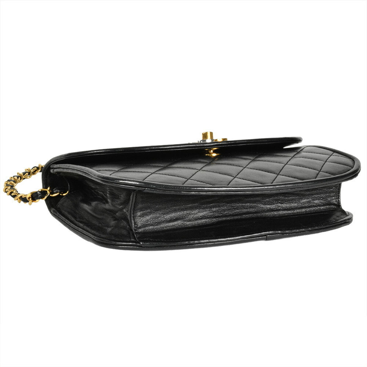 Chanel Black Leather Shoulder Bag (Pre-Owned)