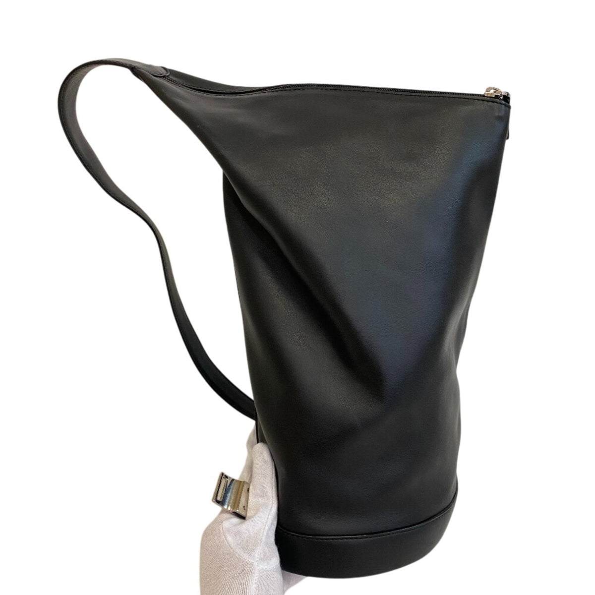 Loewe Black Leather Handbag Pouch (Pre-Owned)