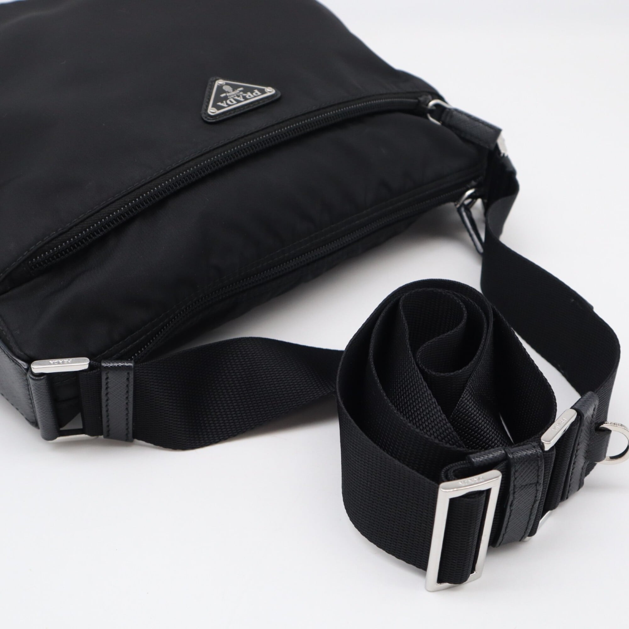 Prada Black Nylon Shoulder Bag (Pre-Owned)