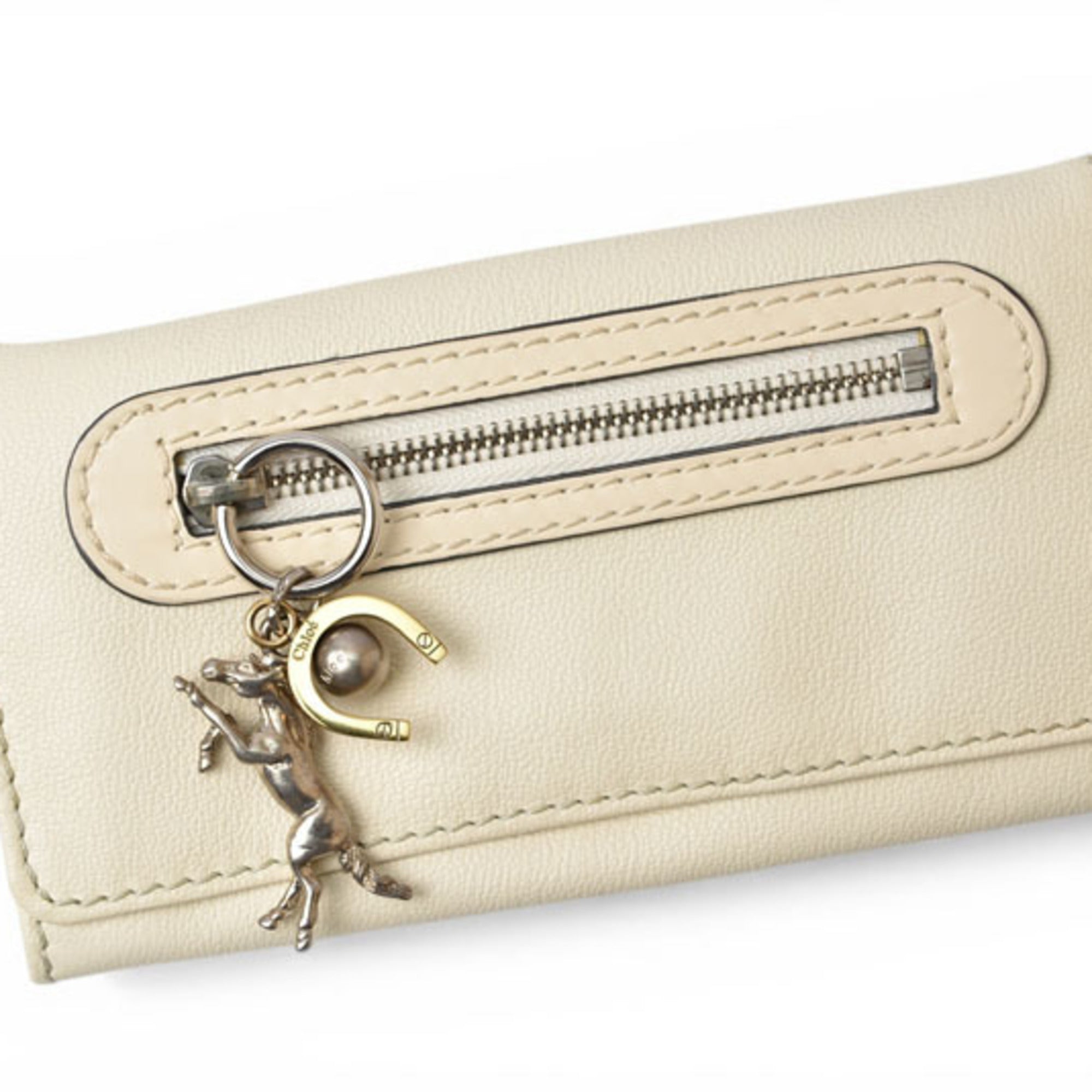 Chloé Off-White Leather Long Wallet (Bi-Fold) (Pre-Owned)