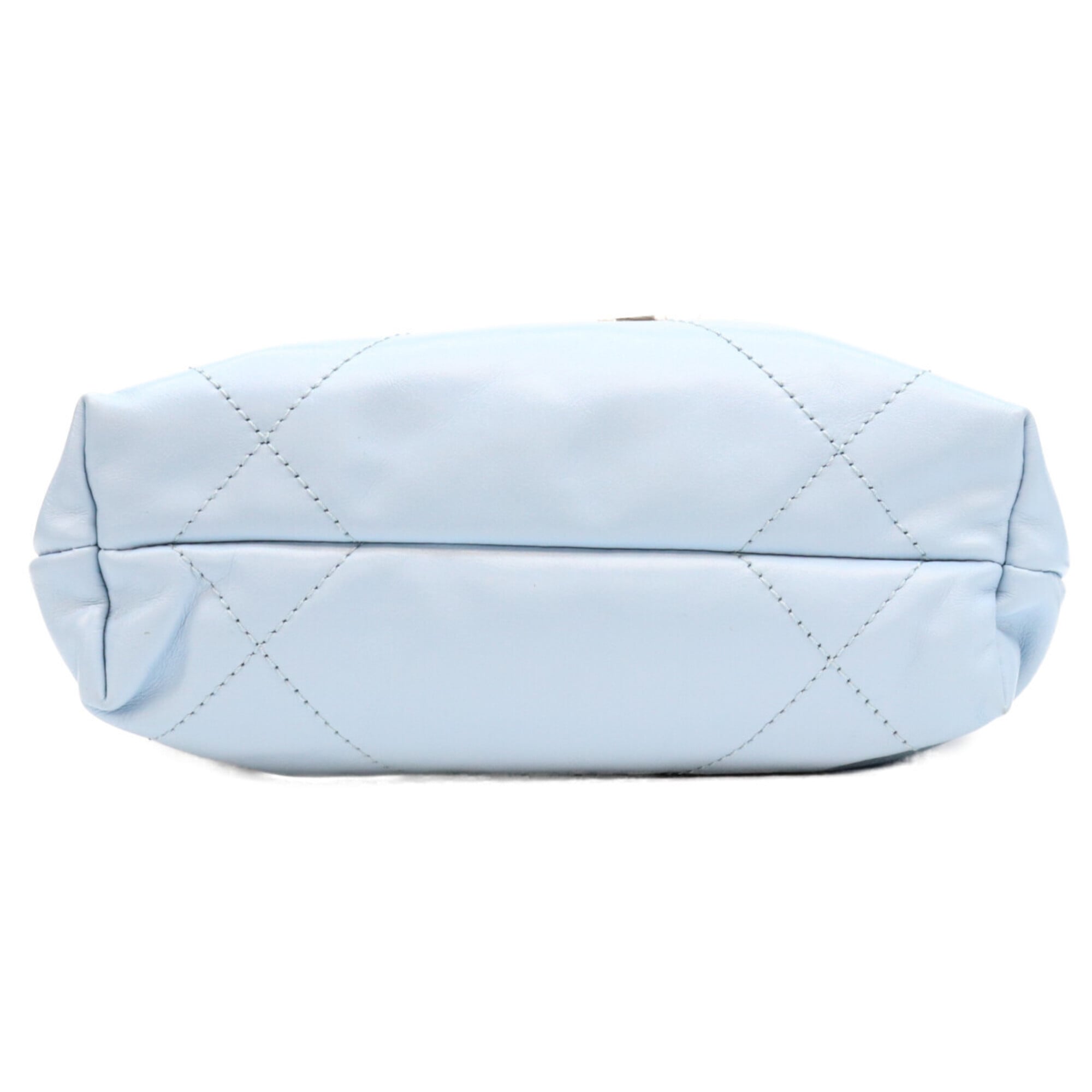 Chanel Blue Leather Shoulder Bag (Pre-Owned)