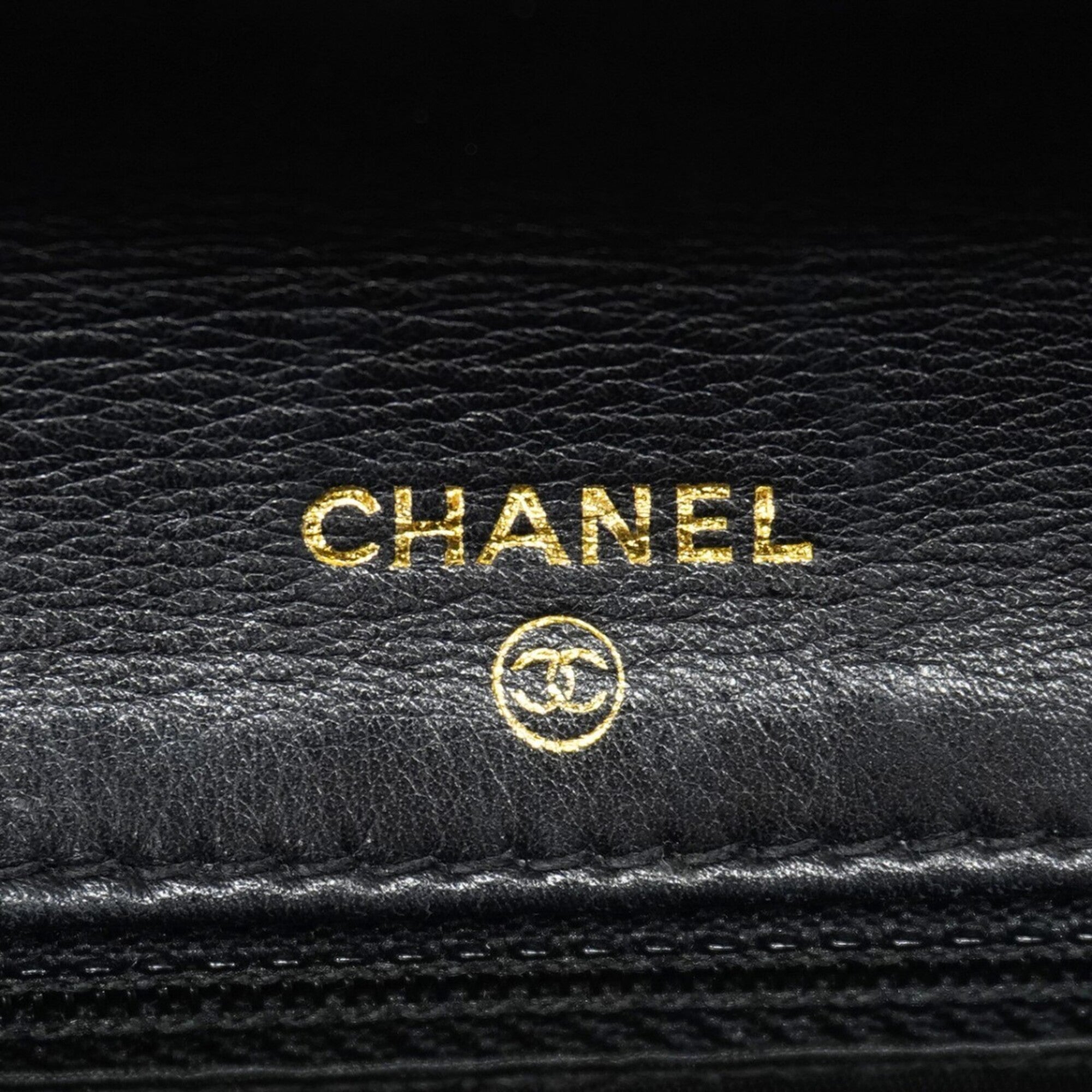 Chanel Black Grained Calfskin Chain/Shoulder Wallet (Pre-Owned)