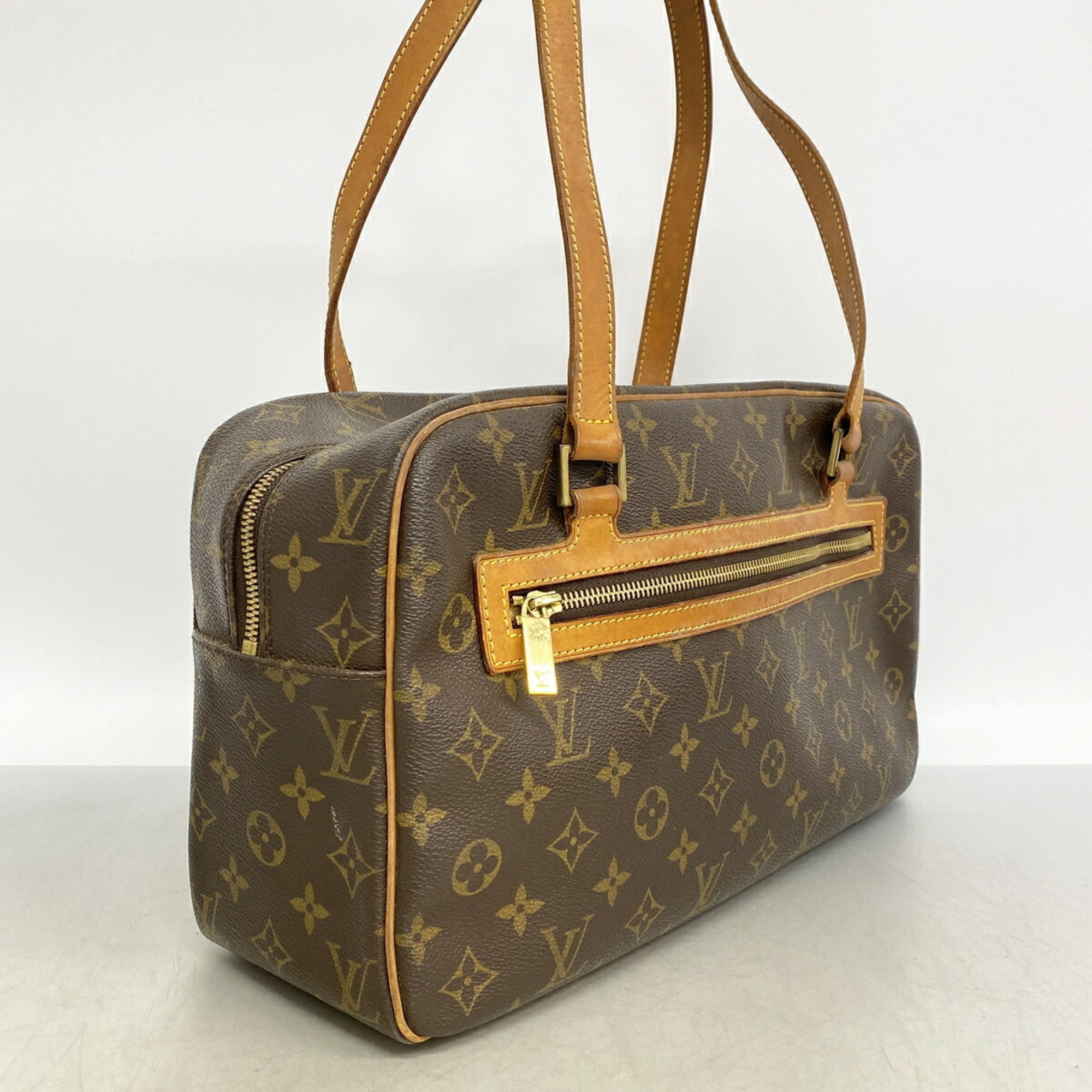 Louis Vuitton Brown Shoulder Bag (Pre-Owned)