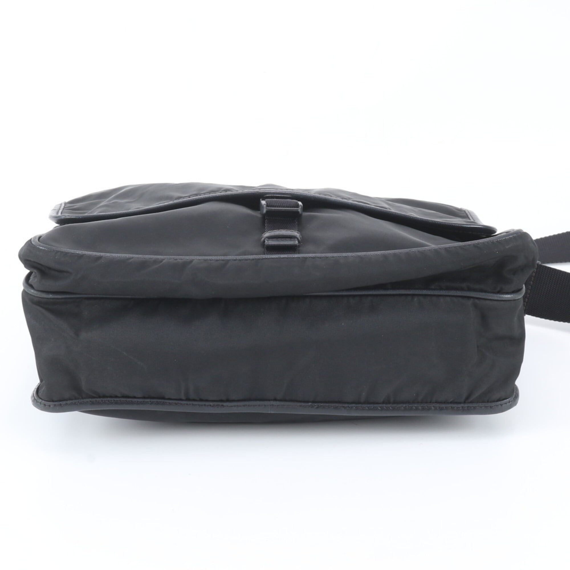 Prada Black White Nylon Leather Shoulder Bag (Pre-Owned)