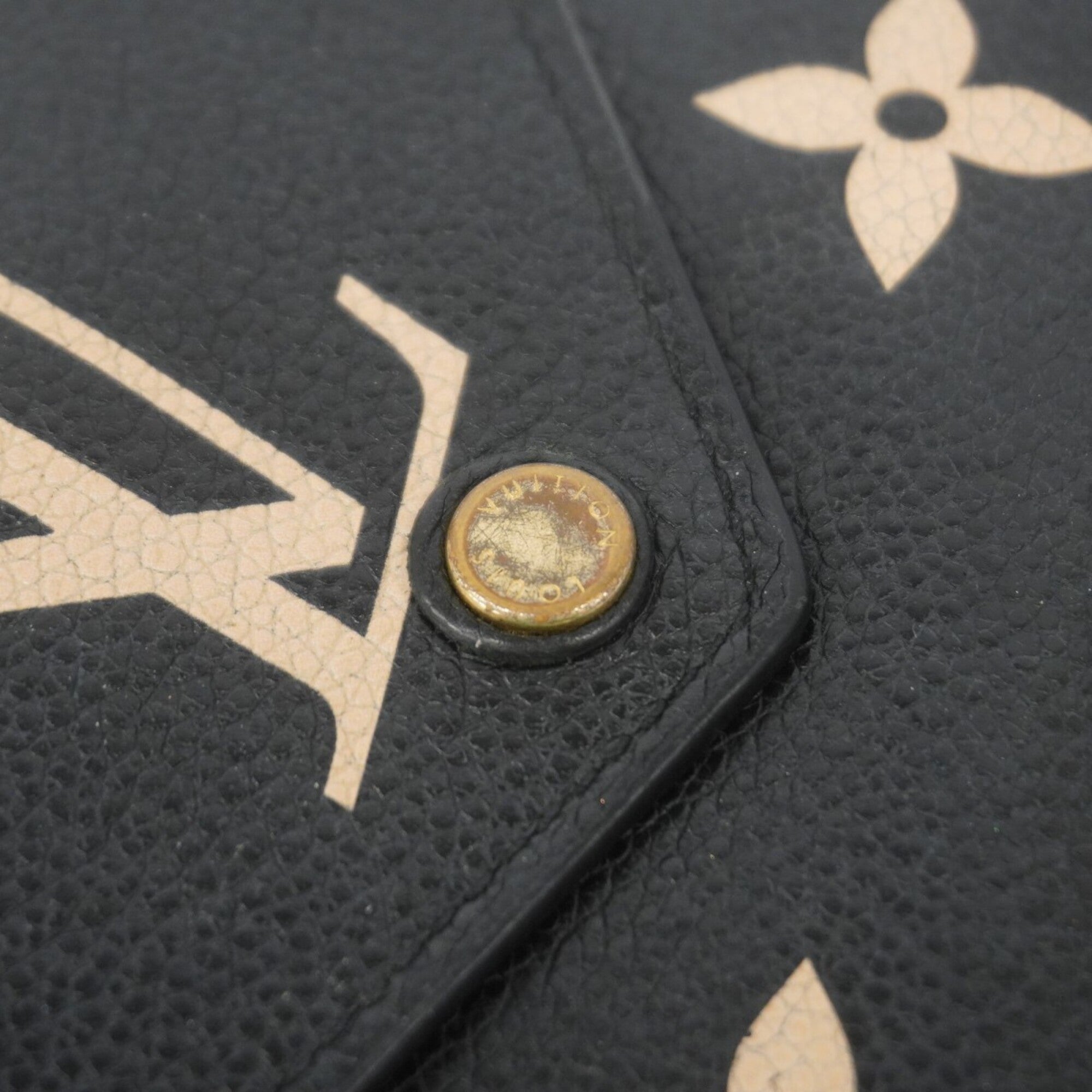 Louis Vuitton Beige Black Wallet (Tri-Fold) (Pre-Owned)