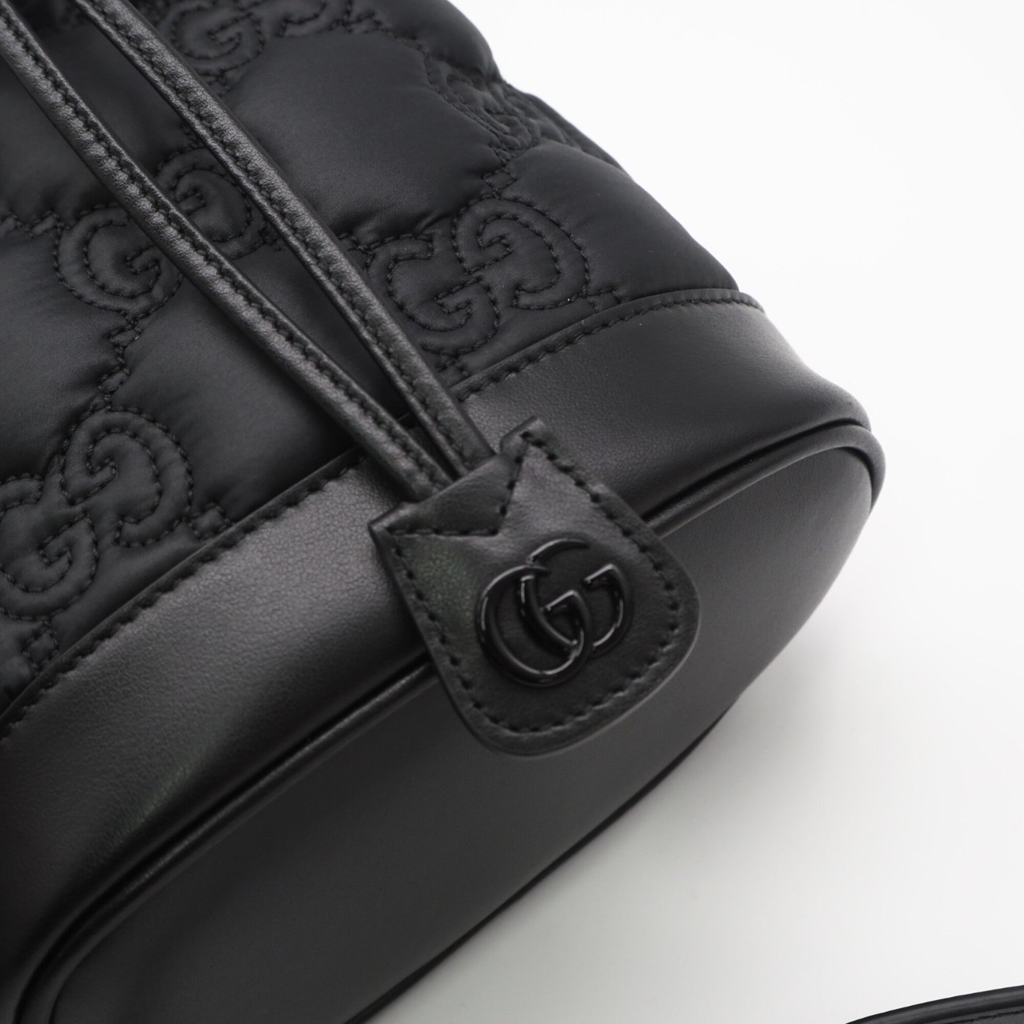 Gucci Black Purple Nylon Leather Shoulder Bag (Pre-Owned)