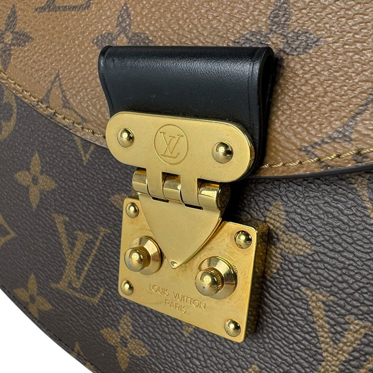 Louis Vuitton Brown Monogram Reverse Shoulder Bag (Pre-Owned)