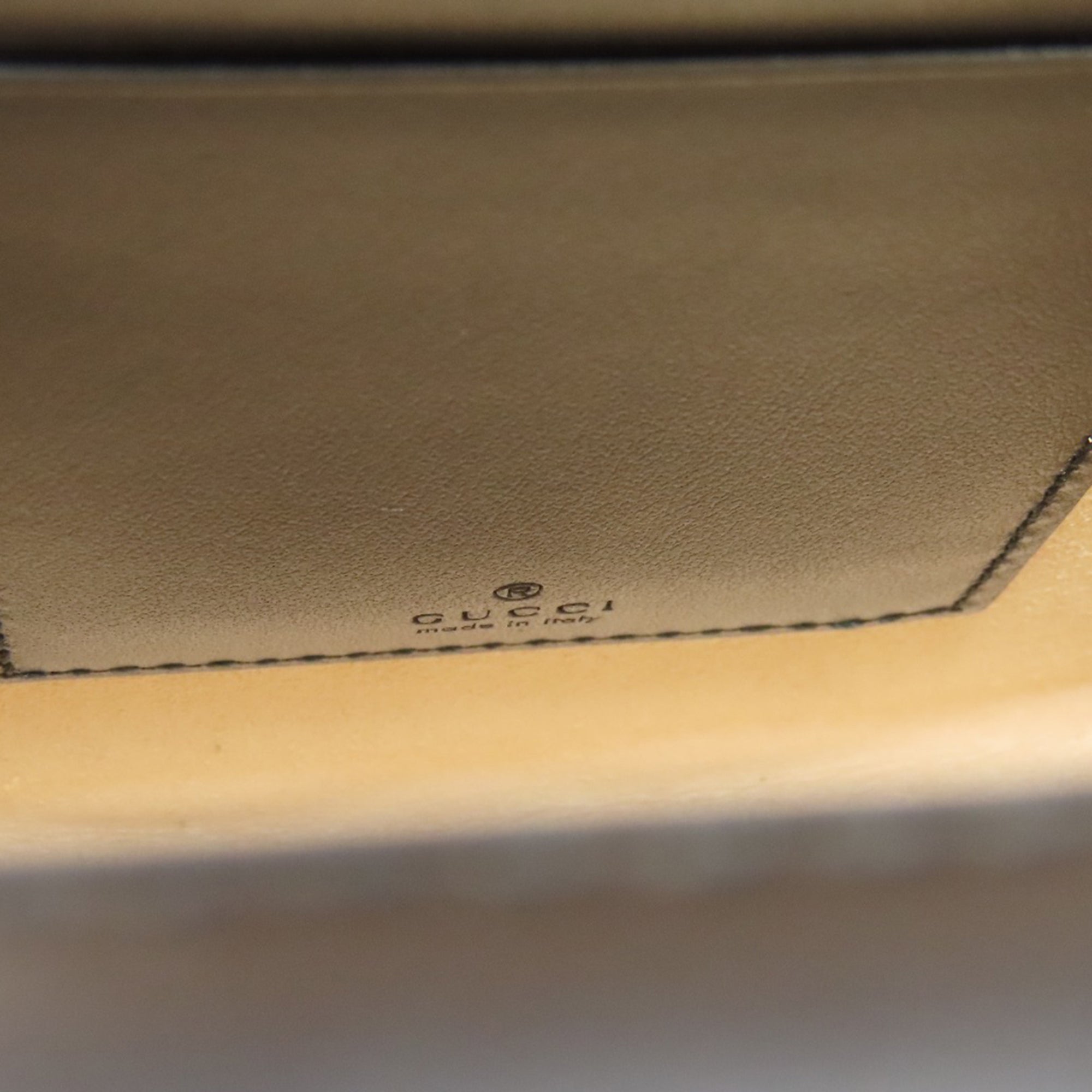 Gucci Black Leather Shoulder Bag (Pre-Owned)