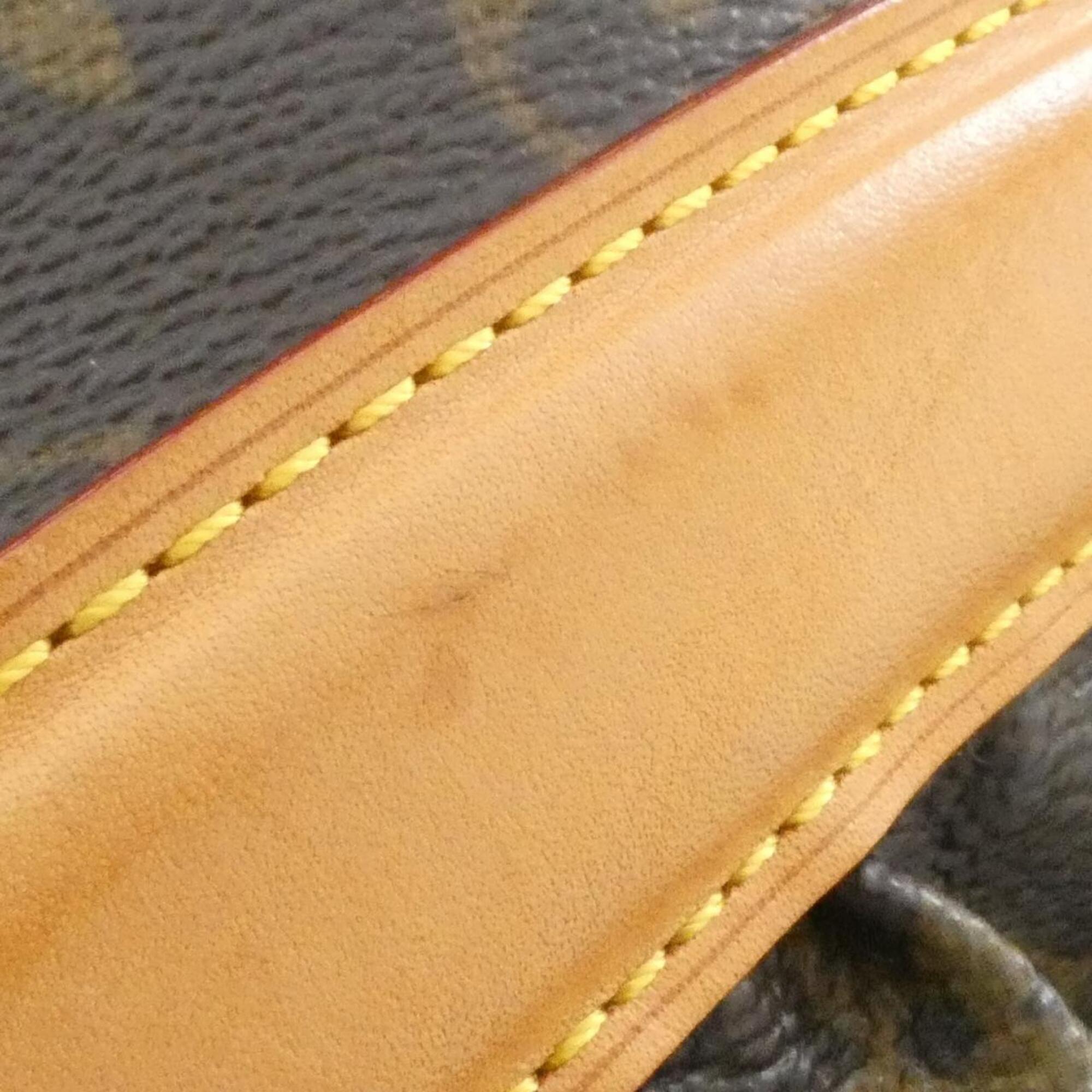 Louis Vuitton Marron Coated Canvas Shoulder Bag (Pre-Owned)