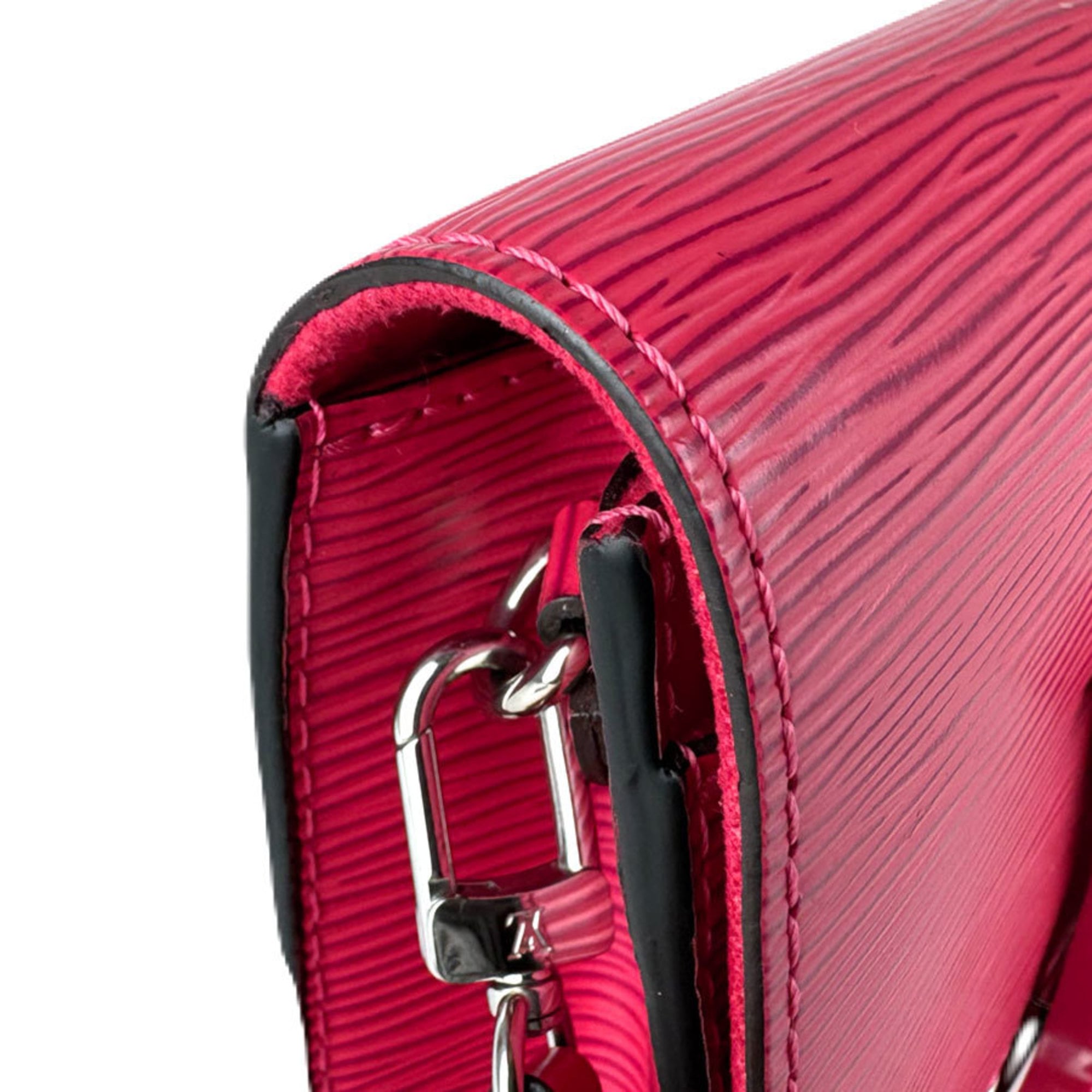 Louis Vuitton Pink Epi Leather Pochette Shoulder Bag (Pre-Owned)