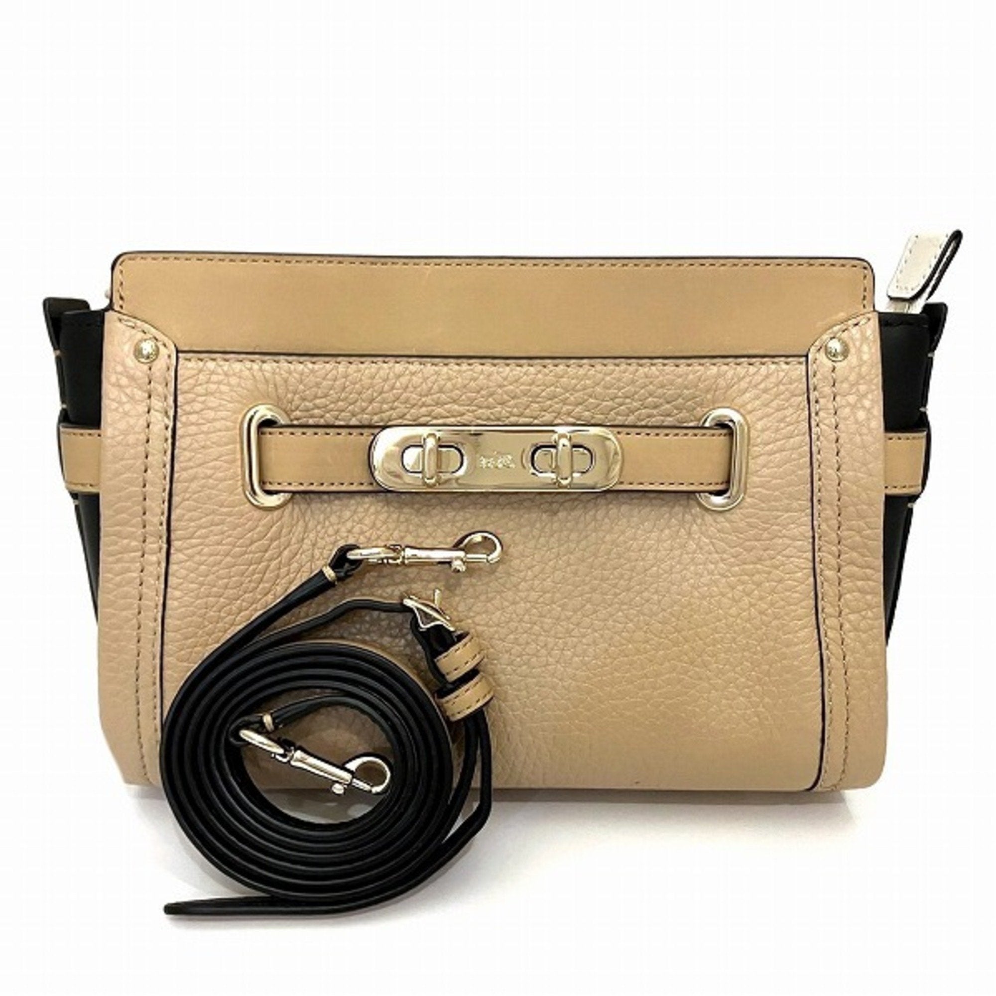 Coach Beige Leather Shoulder Bag (Pre-Owned)