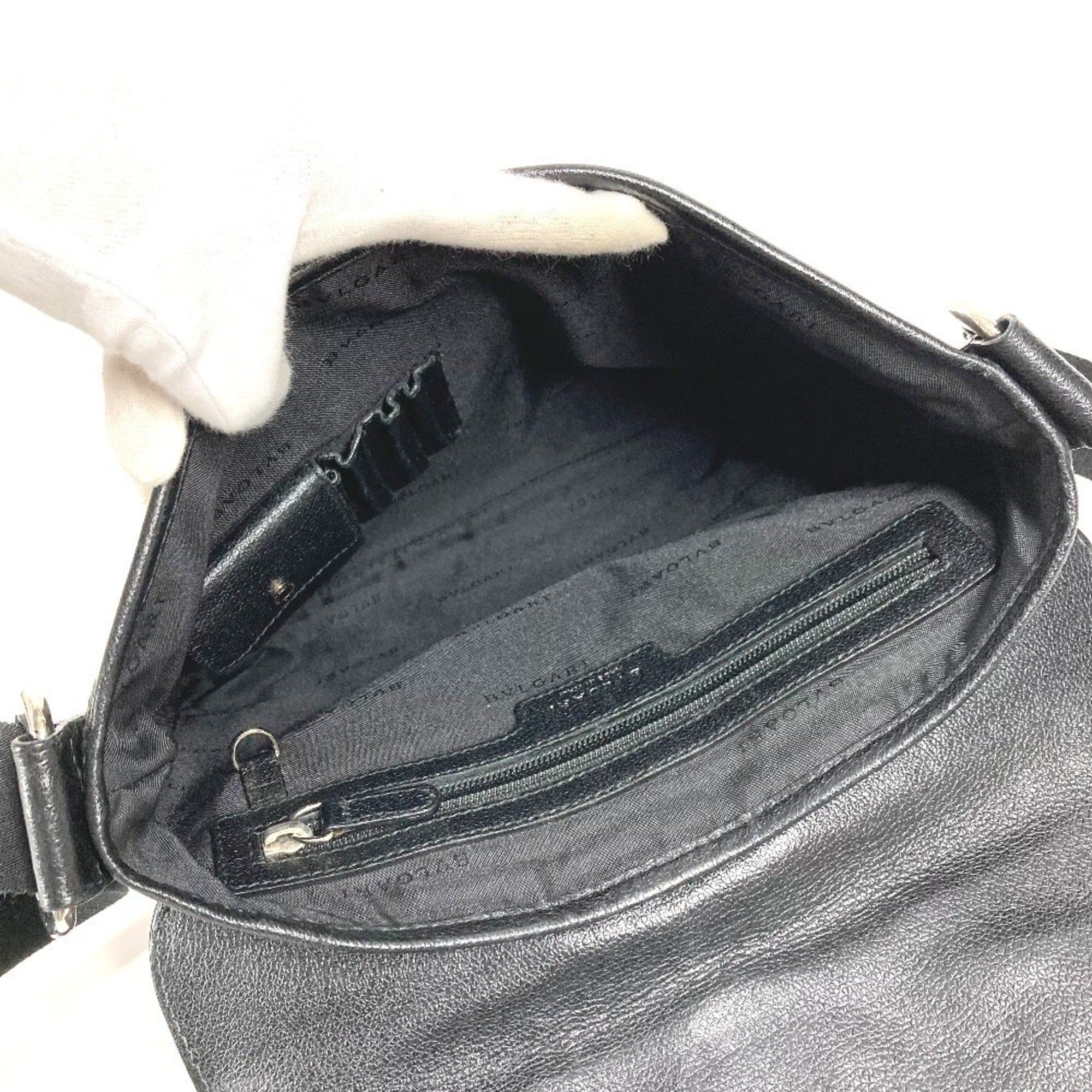 Bvlgari Black Pvc Leather Messenger Bag Shoulder Bag (Pre-Owned)