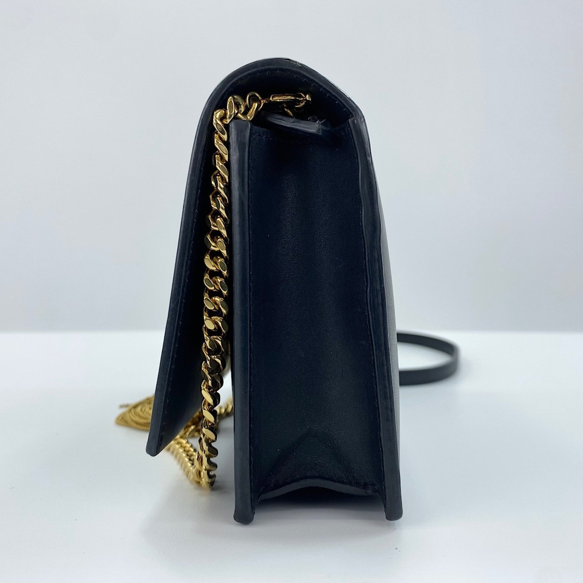 Yves Saint Laurent Black Shoulder Bag (Pre-Owned)
