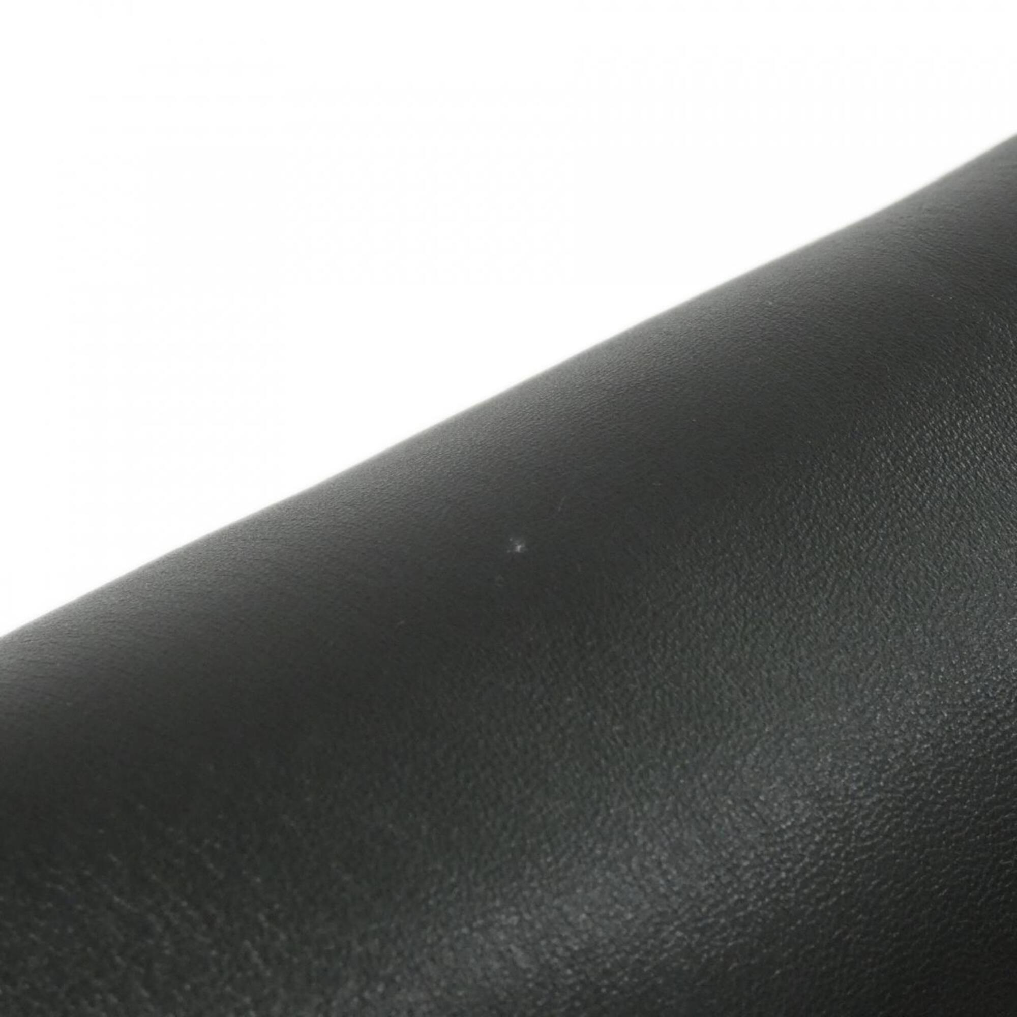 Louis Vuitton Black Leather Shoulder Bag (Pre-Owned)