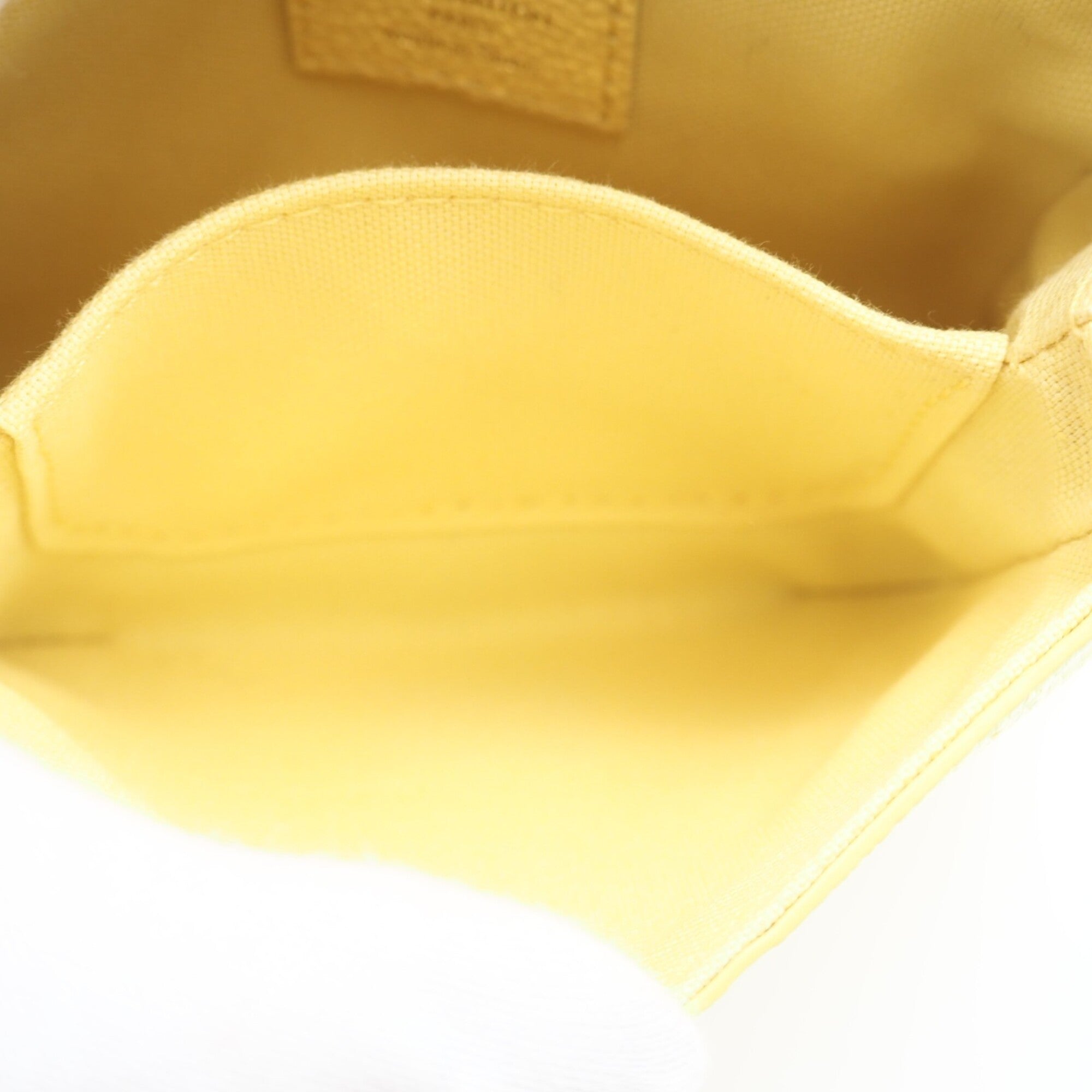 Louis Vuitton Yellow Leather Shoulder Bag (Pre-Owned)