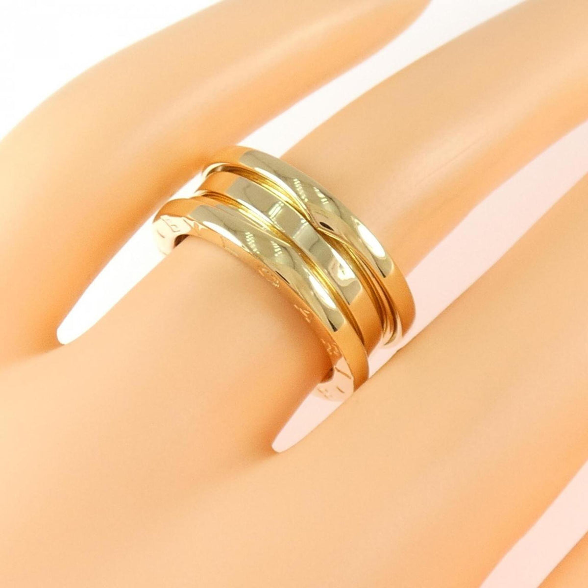 Bvlgari Yellow Gold (18K) Band Ring (Pre-Owned)