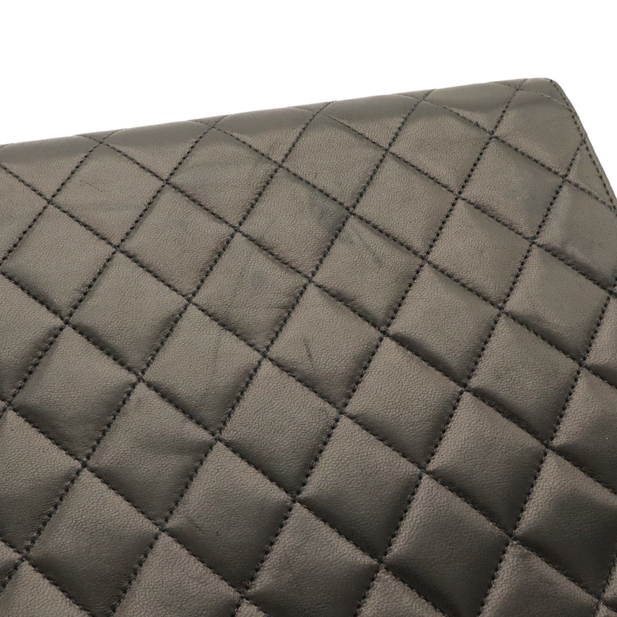 Chanel Black Shoulder Bag (Pre-Owned)
