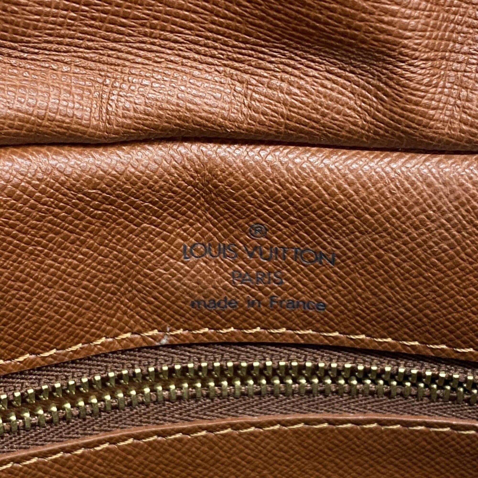 Louis Vuitton Brown Shoulder Bag (Pre-Owned)