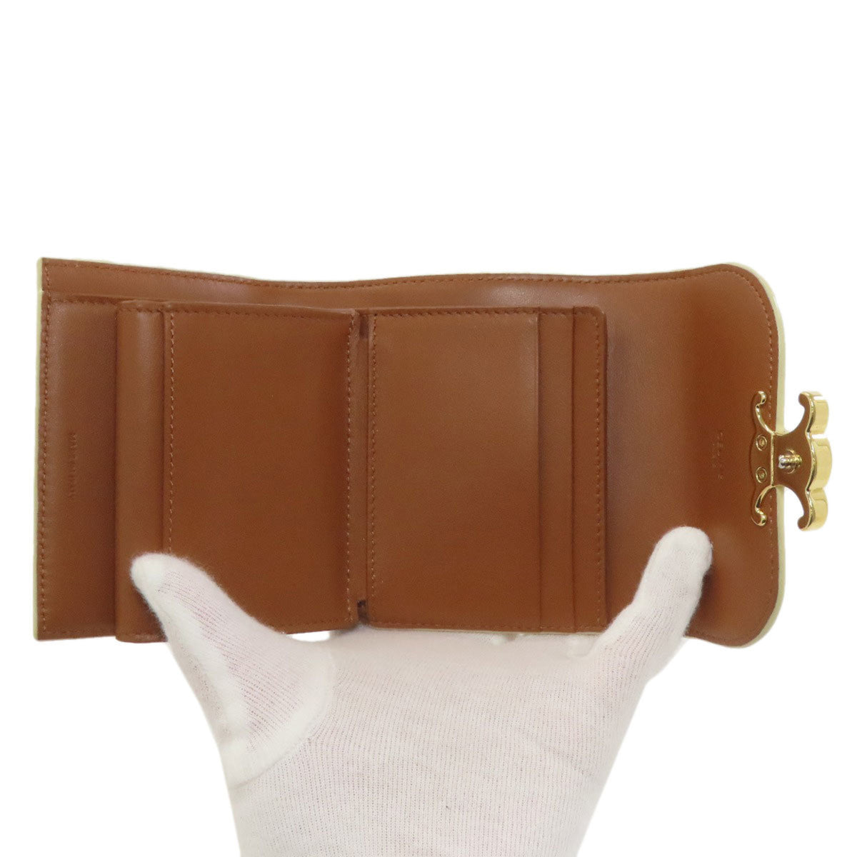 Celine White Leather Wallet (Tri-Fold) (Pre-Owned)