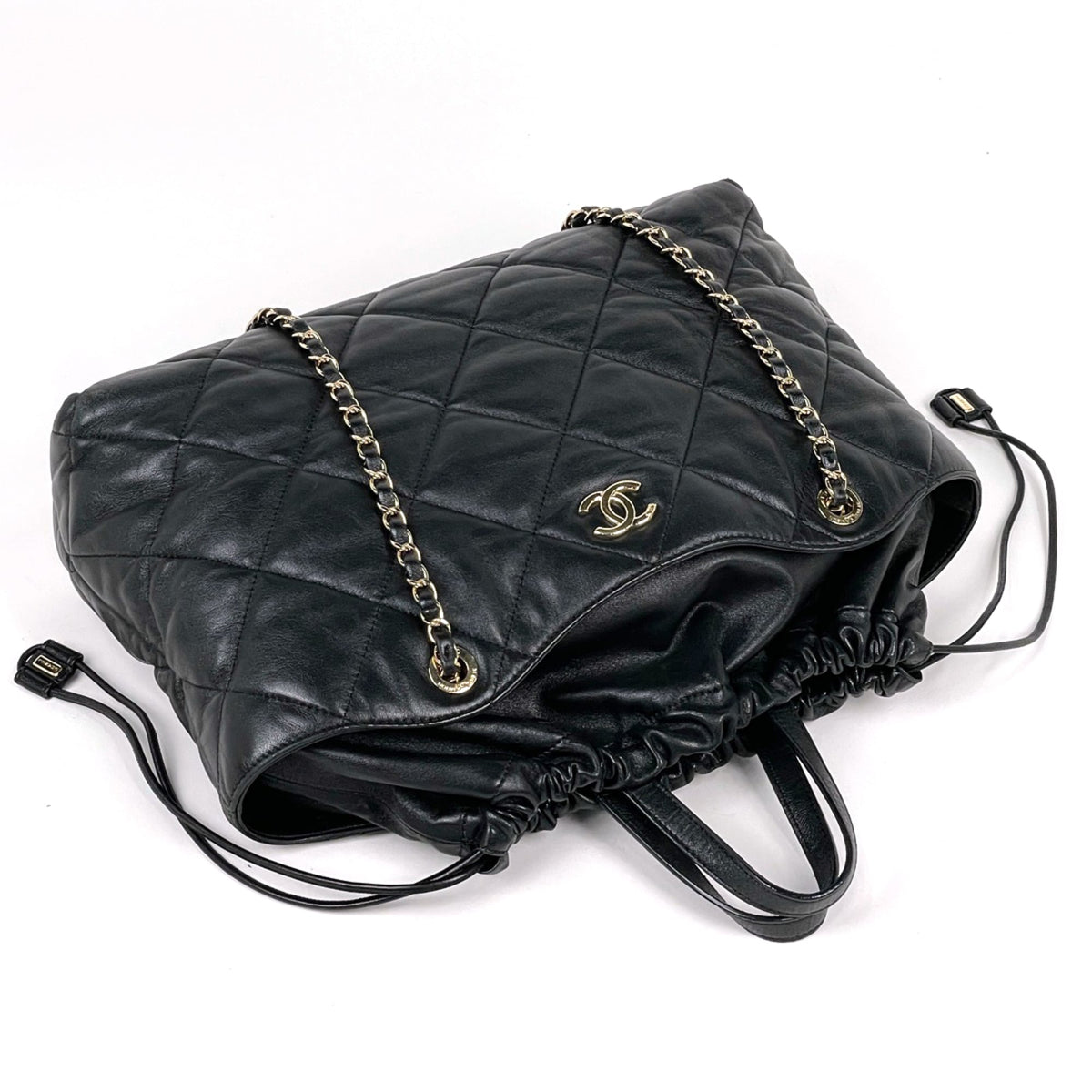 Chanel Matelasse Black Leather Tote Bag (Pre-Owned)