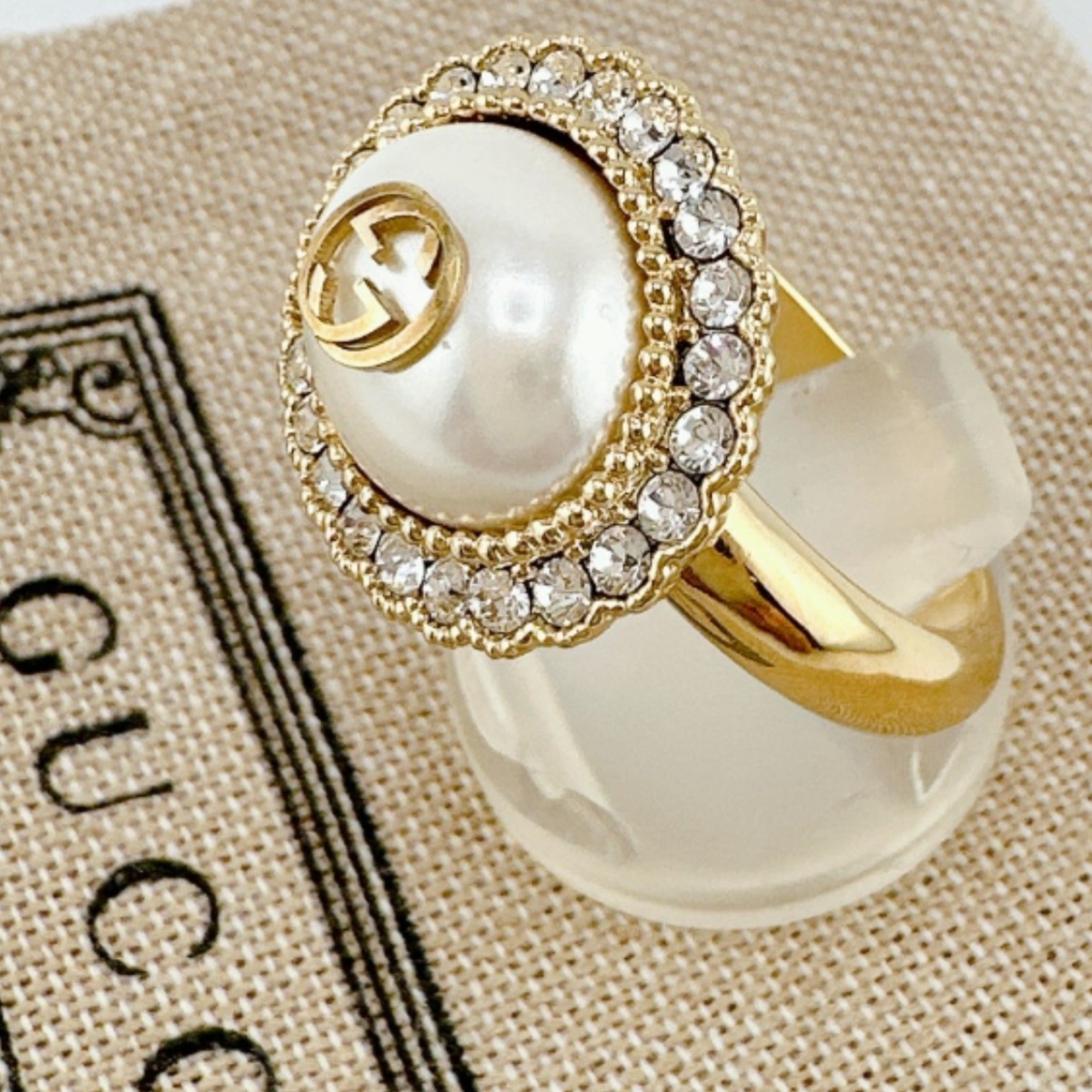 Gucci Gold Metal Band Ring (Pre-Owned)