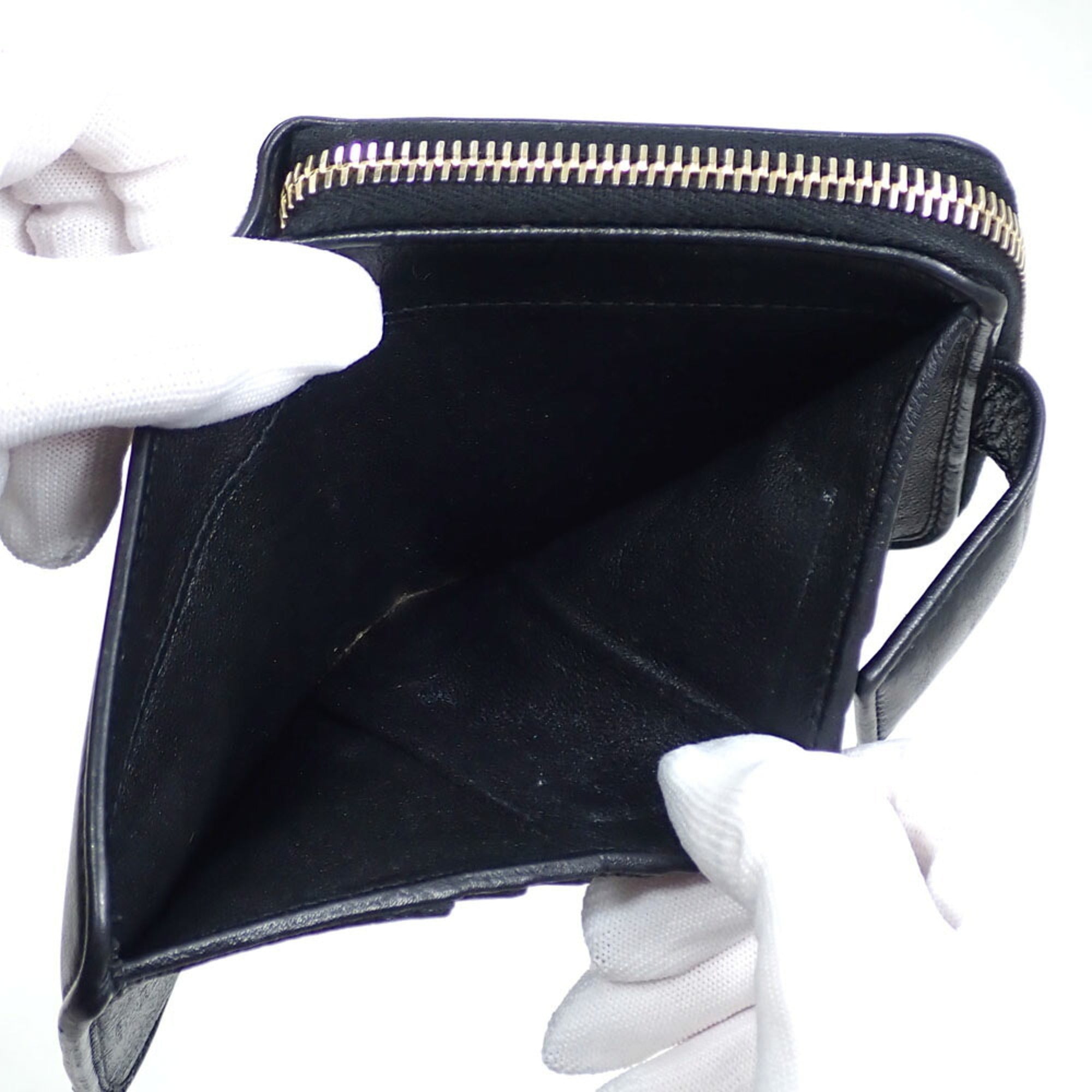 Saint Laurent Black Leather Wallet (Bi-Fold) (Pre-Owned)