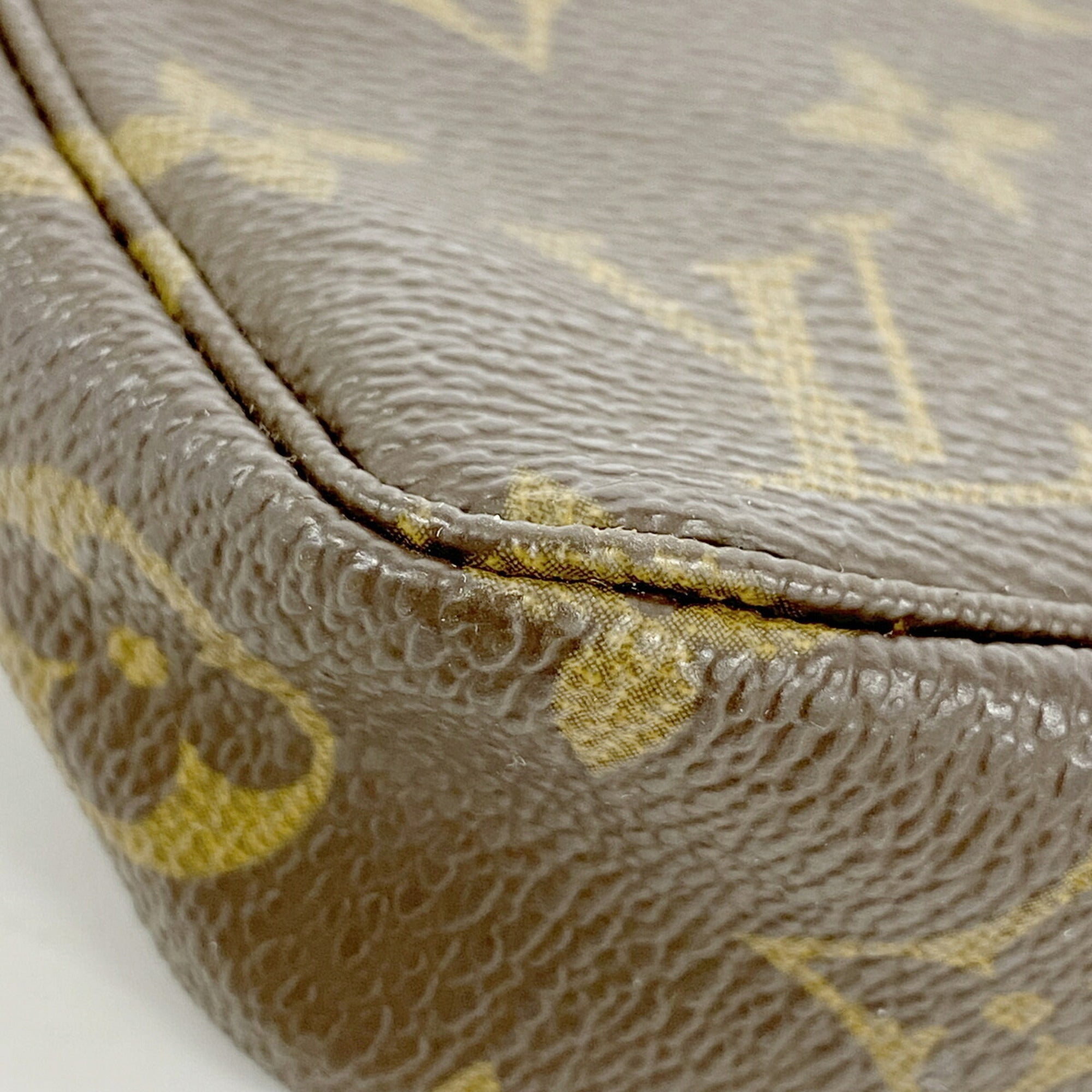 Louis Vuitton Brown Pouch (Pre-Owned)