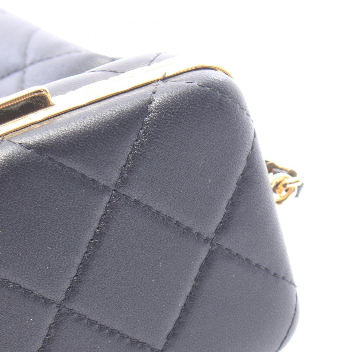 Chanel Black Leather Handbag Shoulder Bag (Pre-Owned)