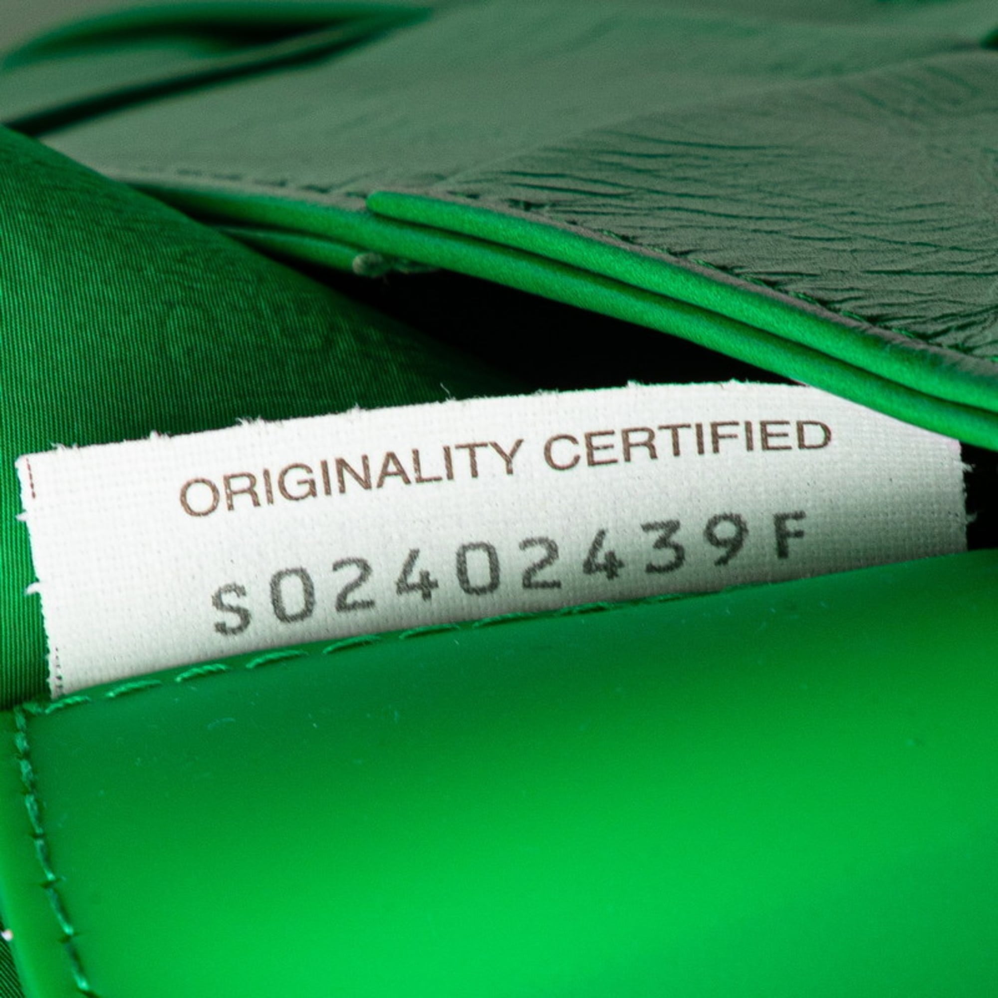 Bottega Veneta Green Leather Shoulder Bag (Pre-Owned)