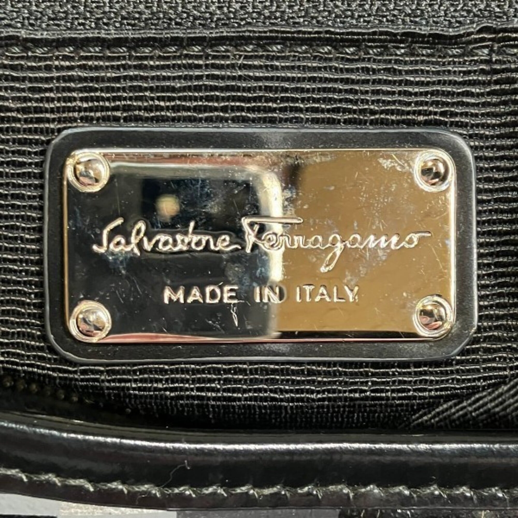 Salvatore Ferragamo Gray Pvc Leather Shoulder Bag (Pre-Owned)