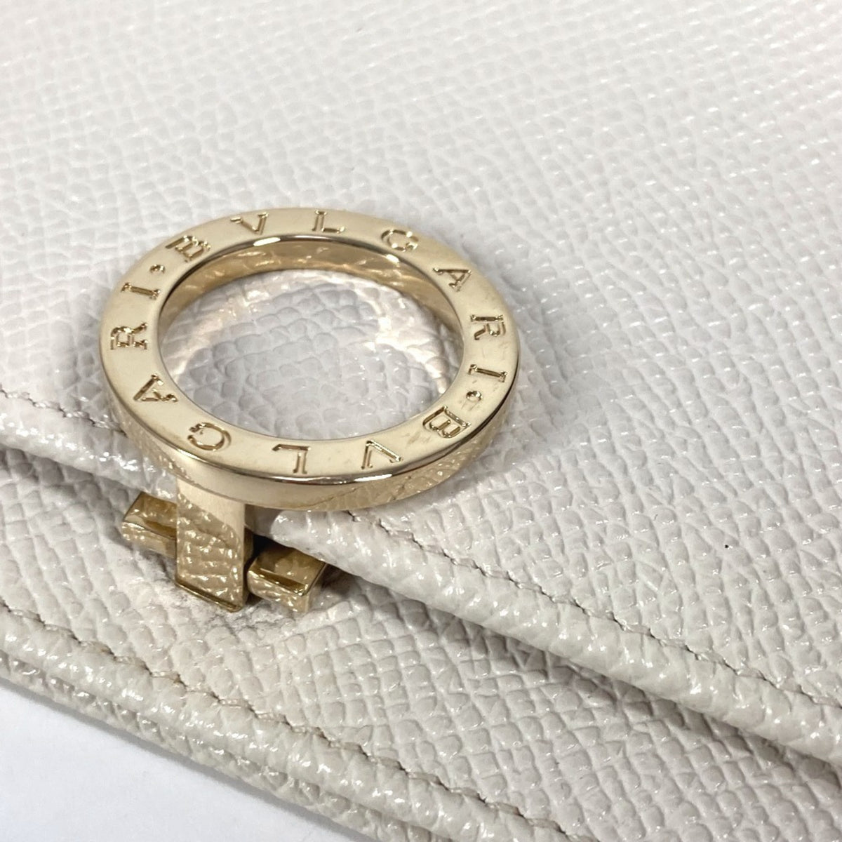 Bvlgari White Leather Wallet (Bi-Fold) (Pre-Owned)