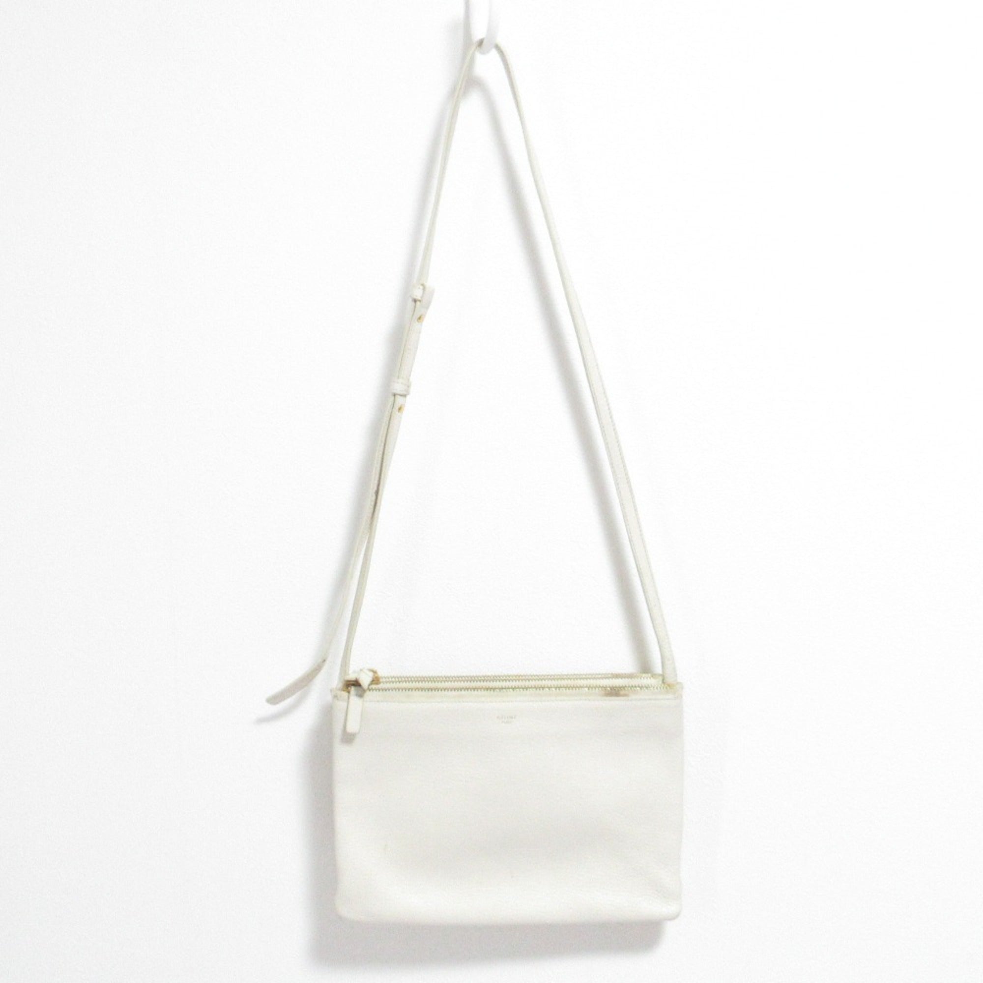 Celine Off-White White Leather Shoulder Bag (Pre-Owned)